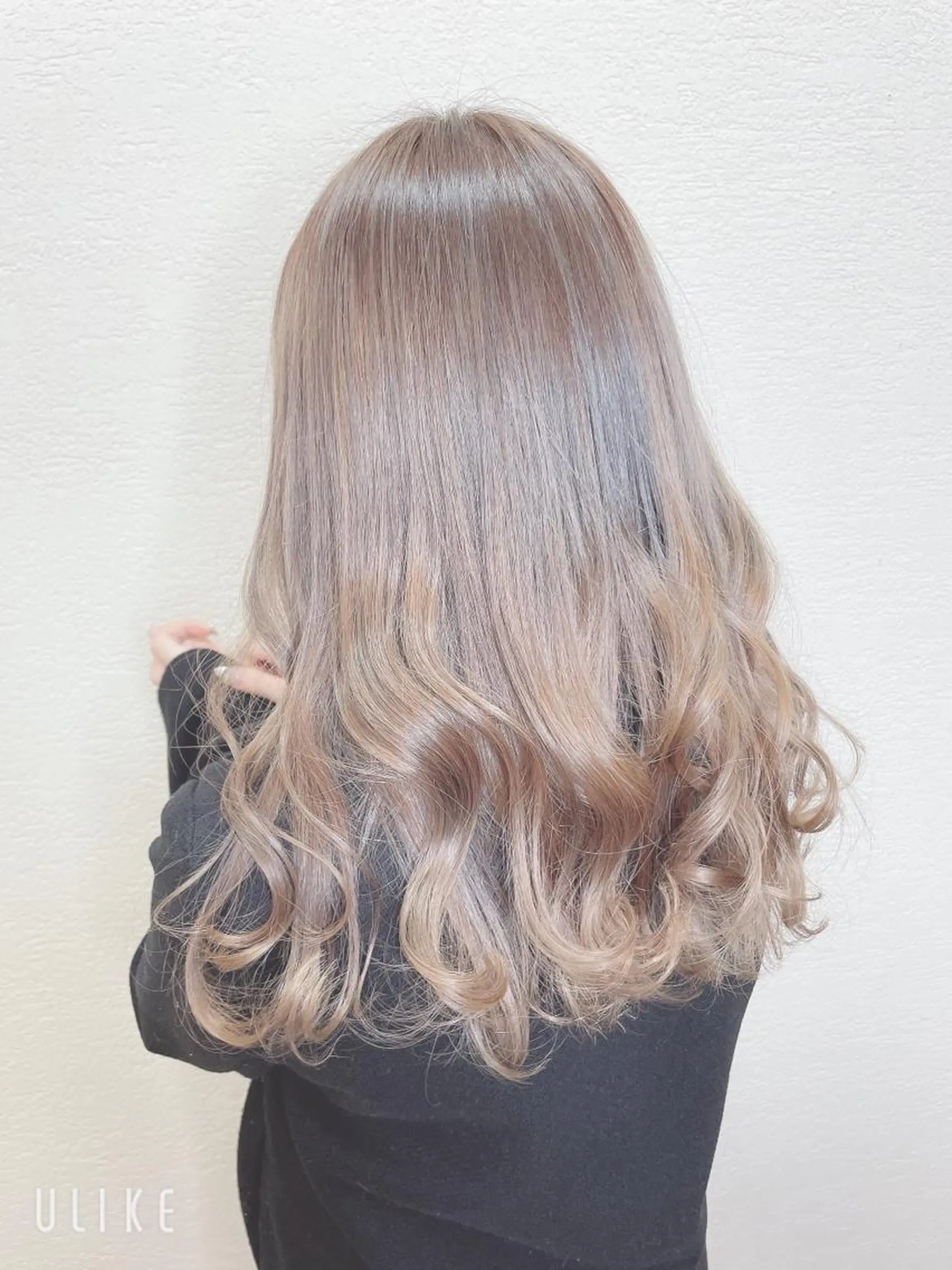 ロング カラー グレージュ ミルクティーグレージュ カット ヘアカラー トリートメント ❣️モードケイズ塚口 和田一将のヘアスタイル