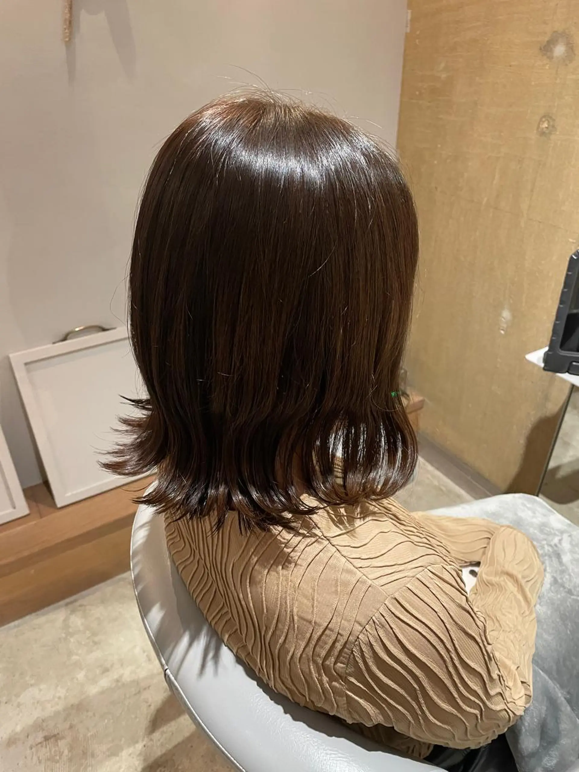 ミディアム カラー ベージュカラー オリーブベージュ 韓国ボブ👩🇰🇷 小野絢未のヘアスタイル