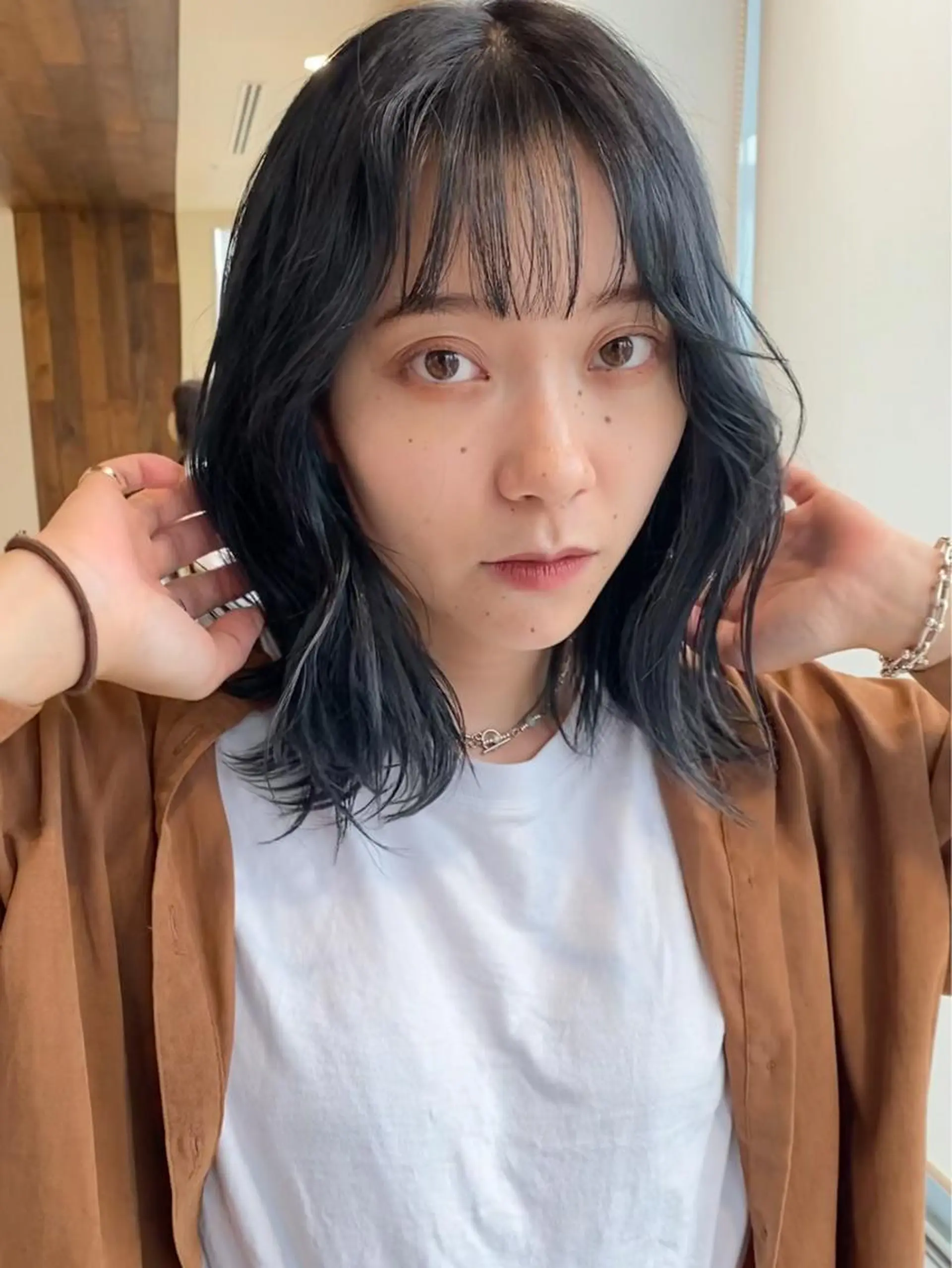 ミディアム くびれヘア 顔周りカット 小顔カット トリートメント 【1日2名様限定】 AFLOAT白川雄副のヘアスタイル