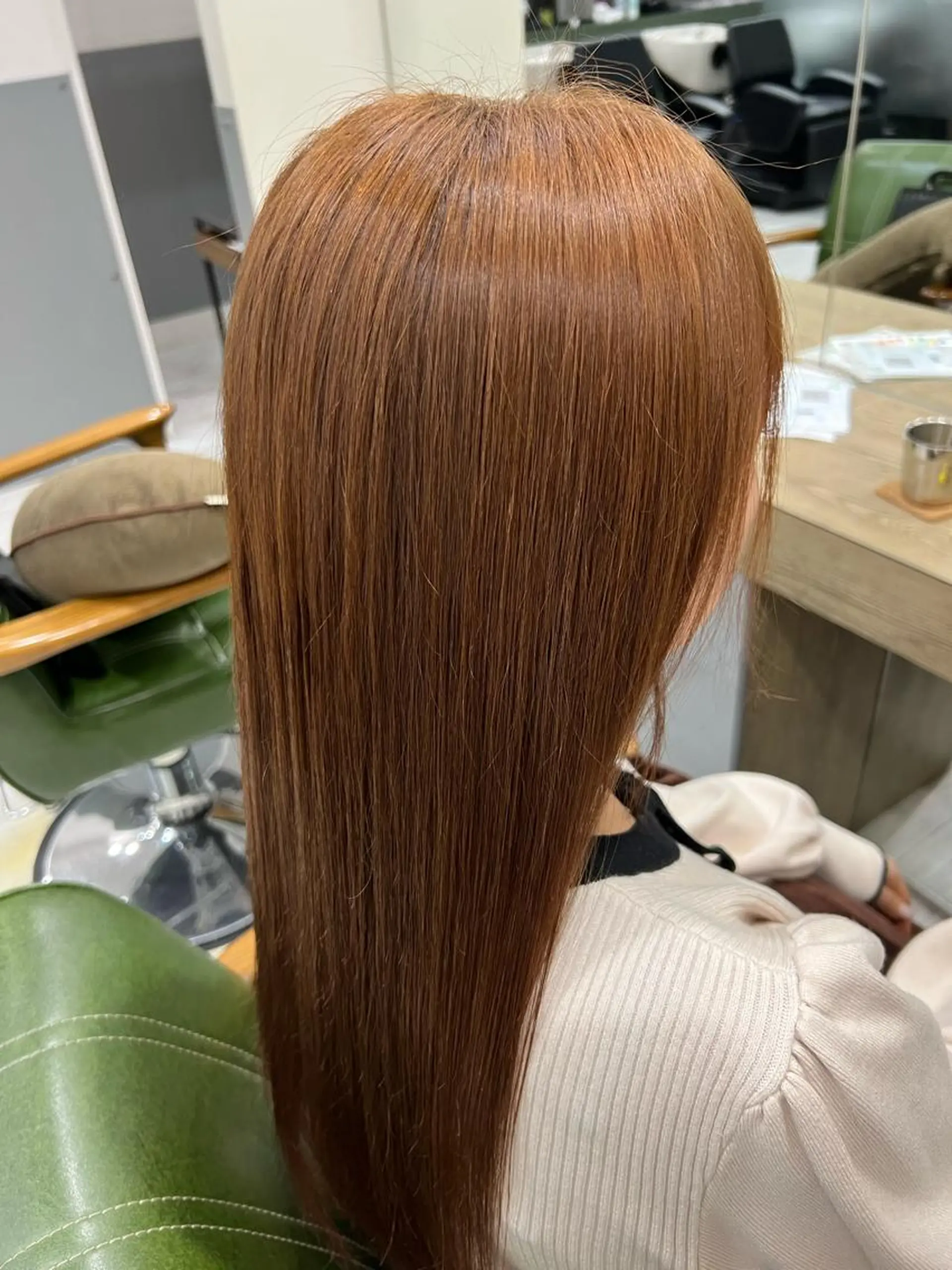 ロング 縮毛矯正 花森 捺巳のヘアスタイル