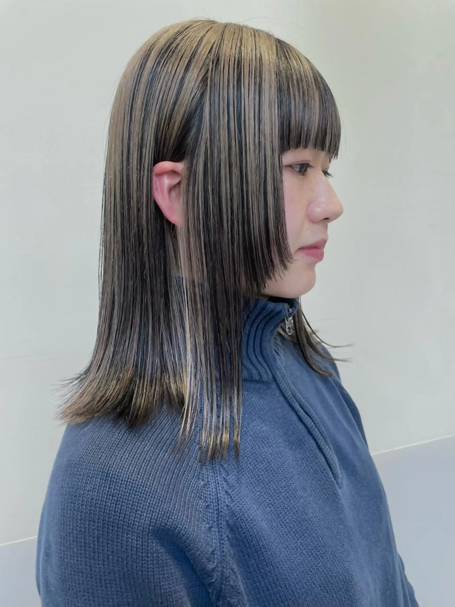 ミディアム カラー カット ヘアカラー トリートメント ブリーチ🪡 ボブ🧶レイヤーのヘアスタイル