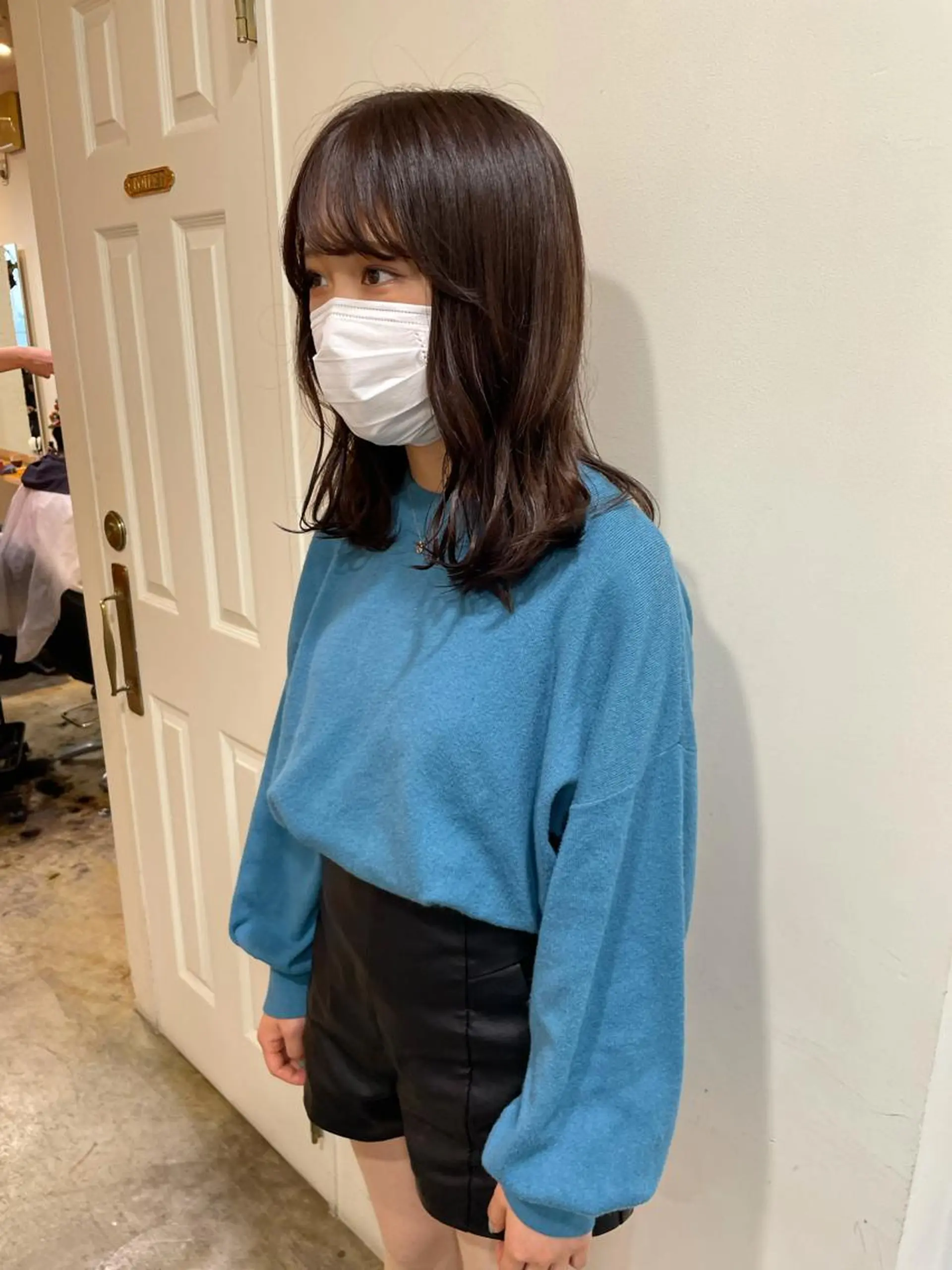 ミディアム カラー ブラウンカラー ナチュラルブラウン カット ヘアカラー トリートメント MIOベージュカラー 柔らかいカラーのヘアスタイル