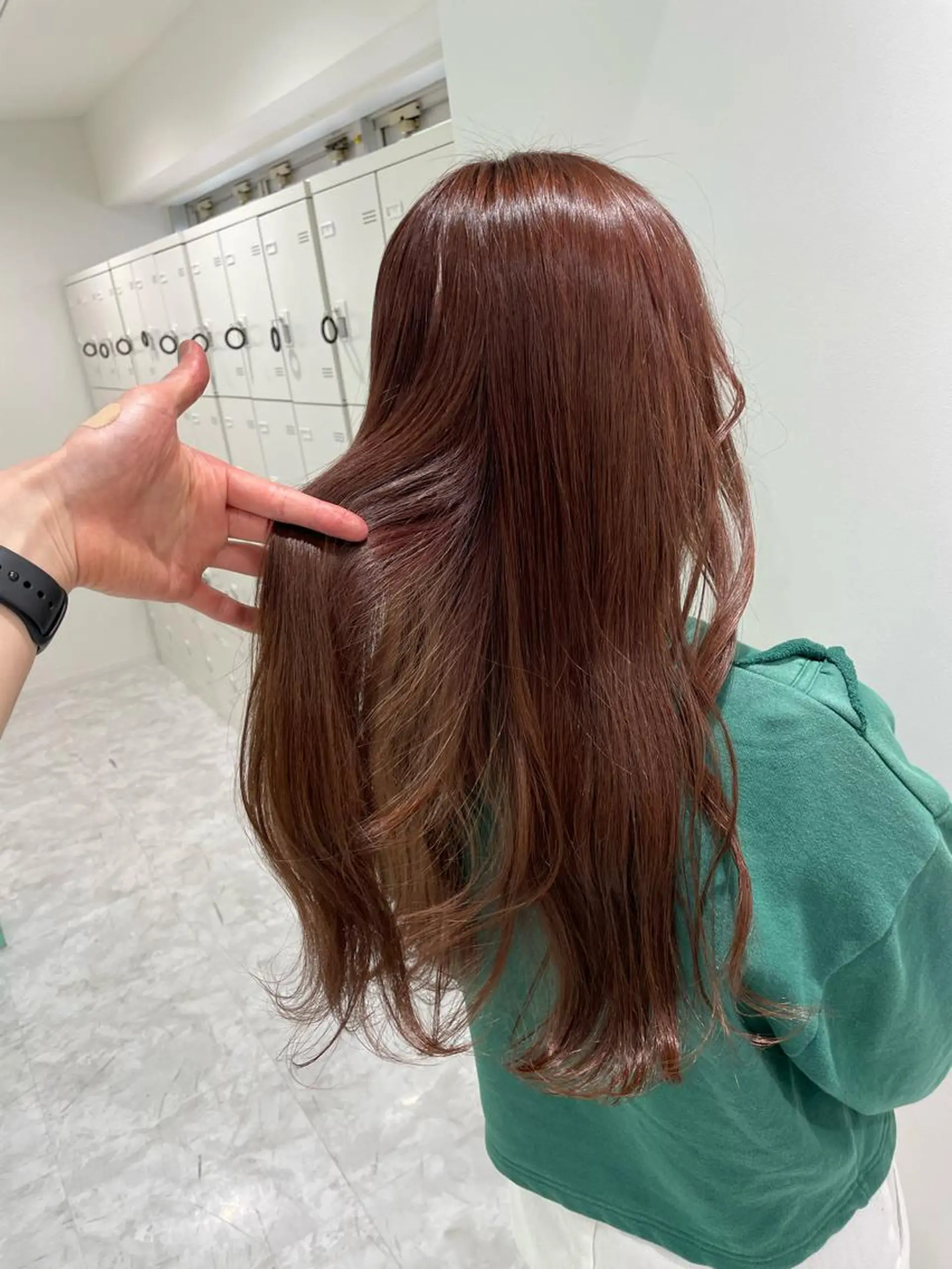 セミロング カラー パーマ ヘアアレンジ ネイル マツエク・マツパ 韓国風ベージュ🤎 赤みなし🌿横浜🤎のヘアスタイル