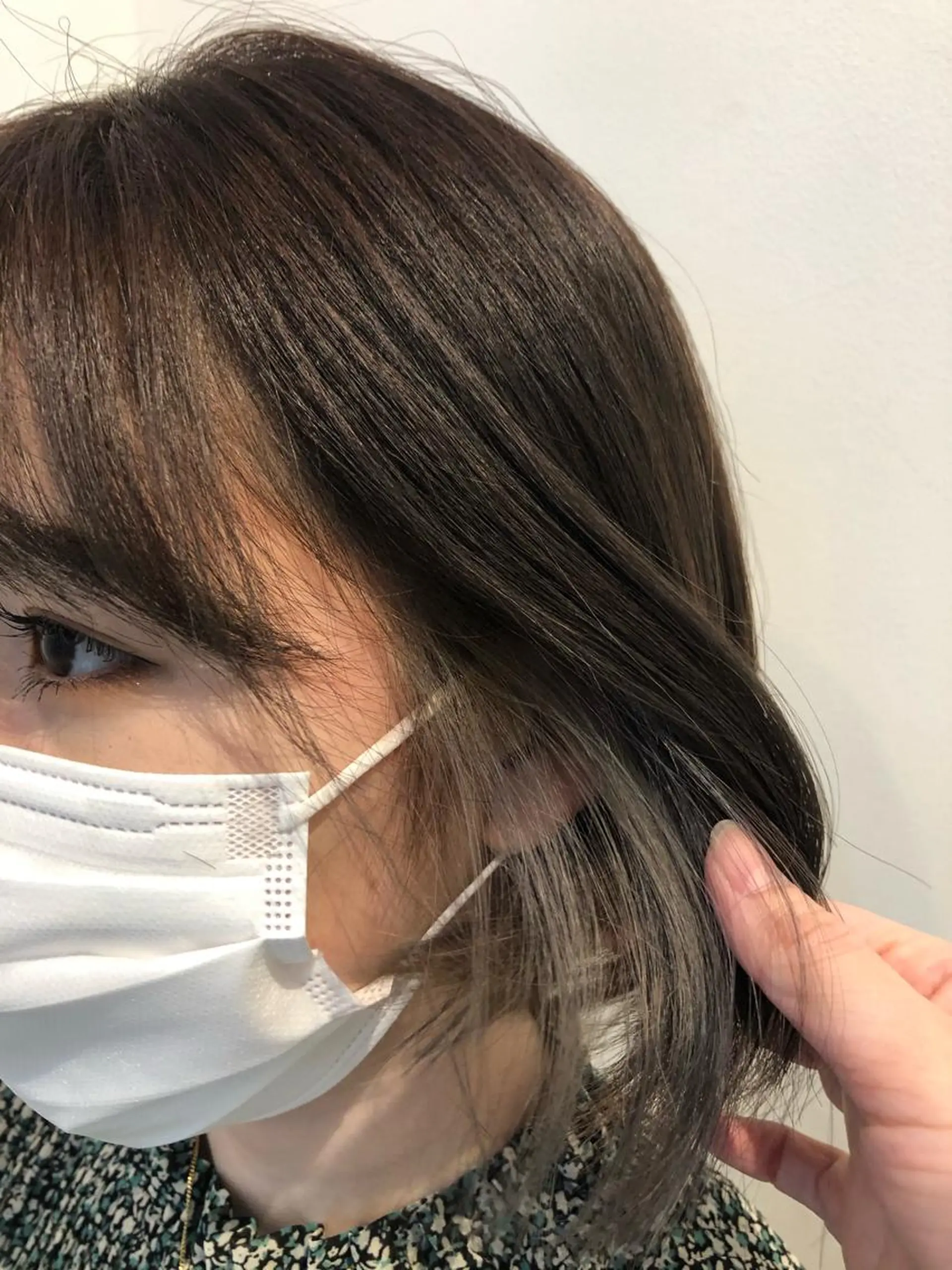 ショート カラー ショートボブ ブリーチ 透明感カラー グレージュ ブリーチなしカラー ヘアカラー 綿貫 美香のヘアスタイル