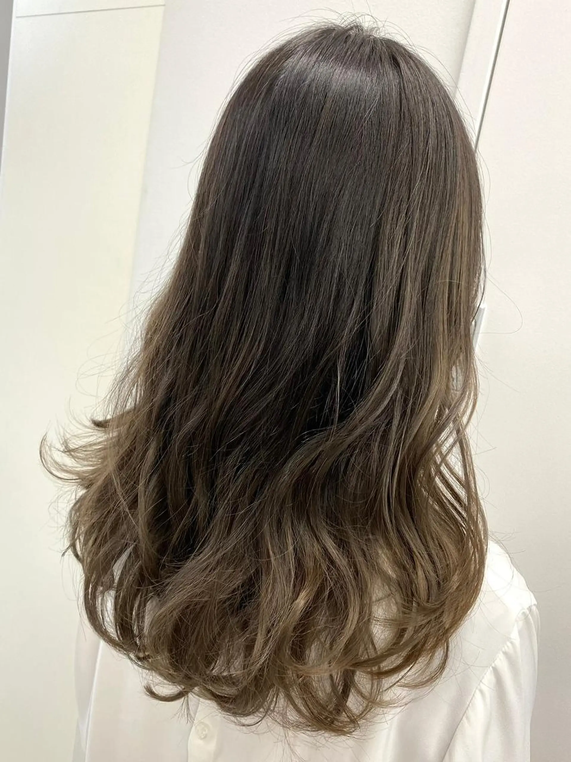 ロング カラー 【公式】amble luxe 中野のヘアスタイル