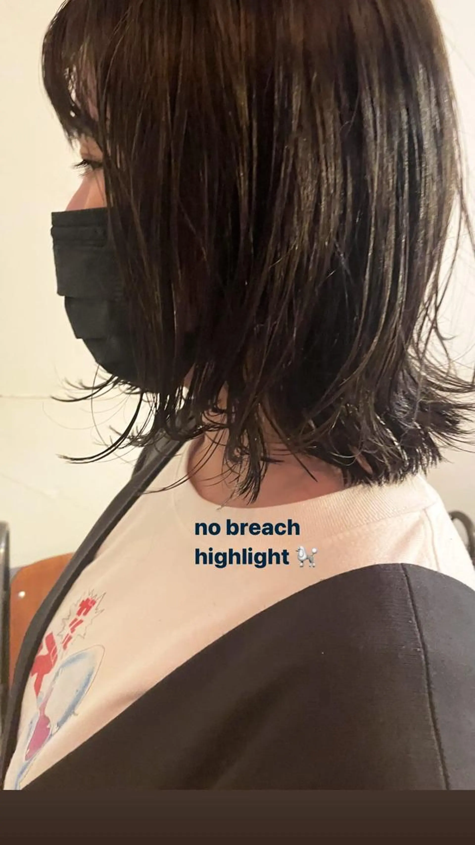 セミロング アッシュ ヘアカラー ｔｏ ｋｉのヘアスタイル