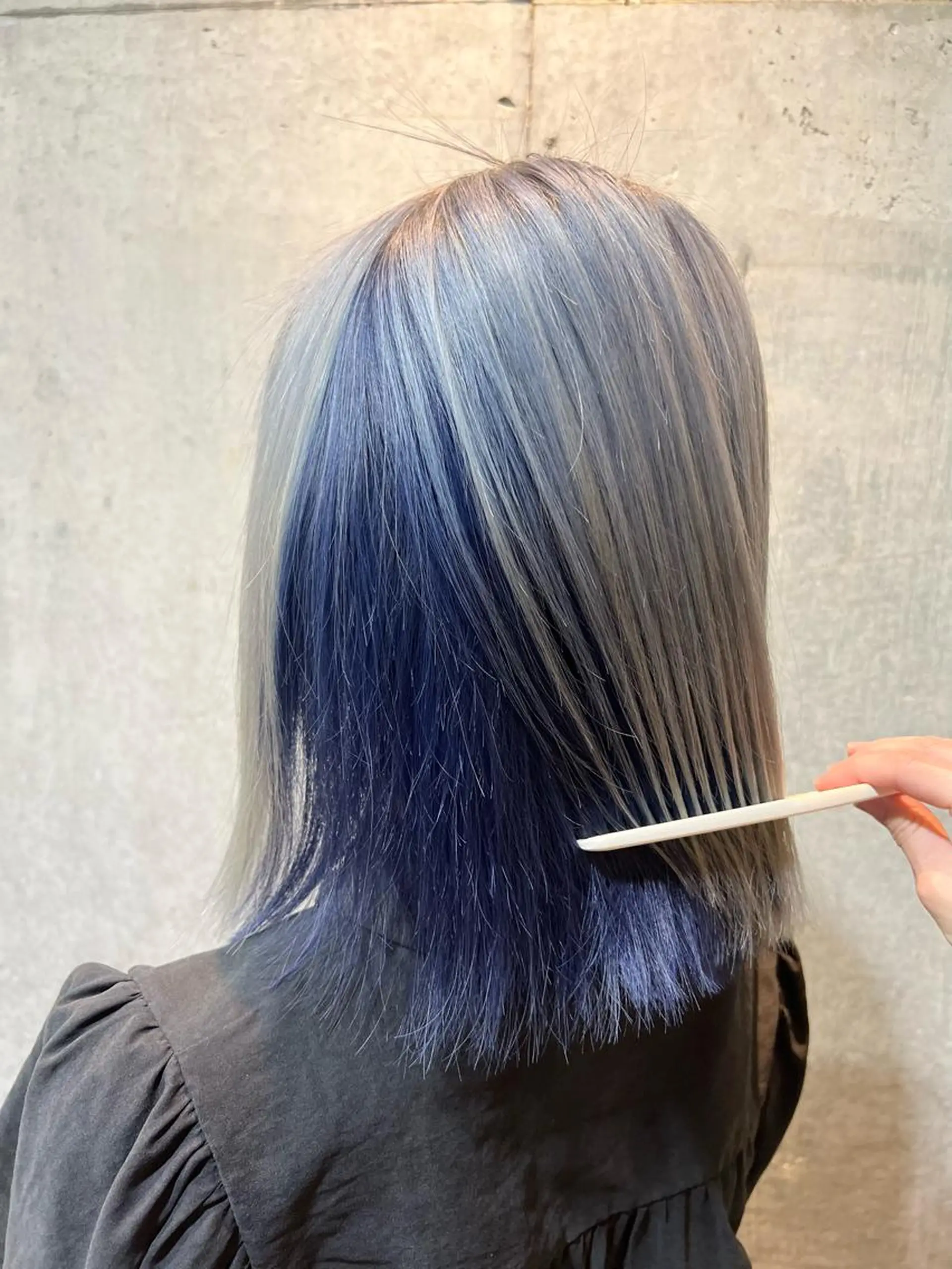 ミディアム カラー カット ヘアカラー トリートメント mana .のヘアスタイル