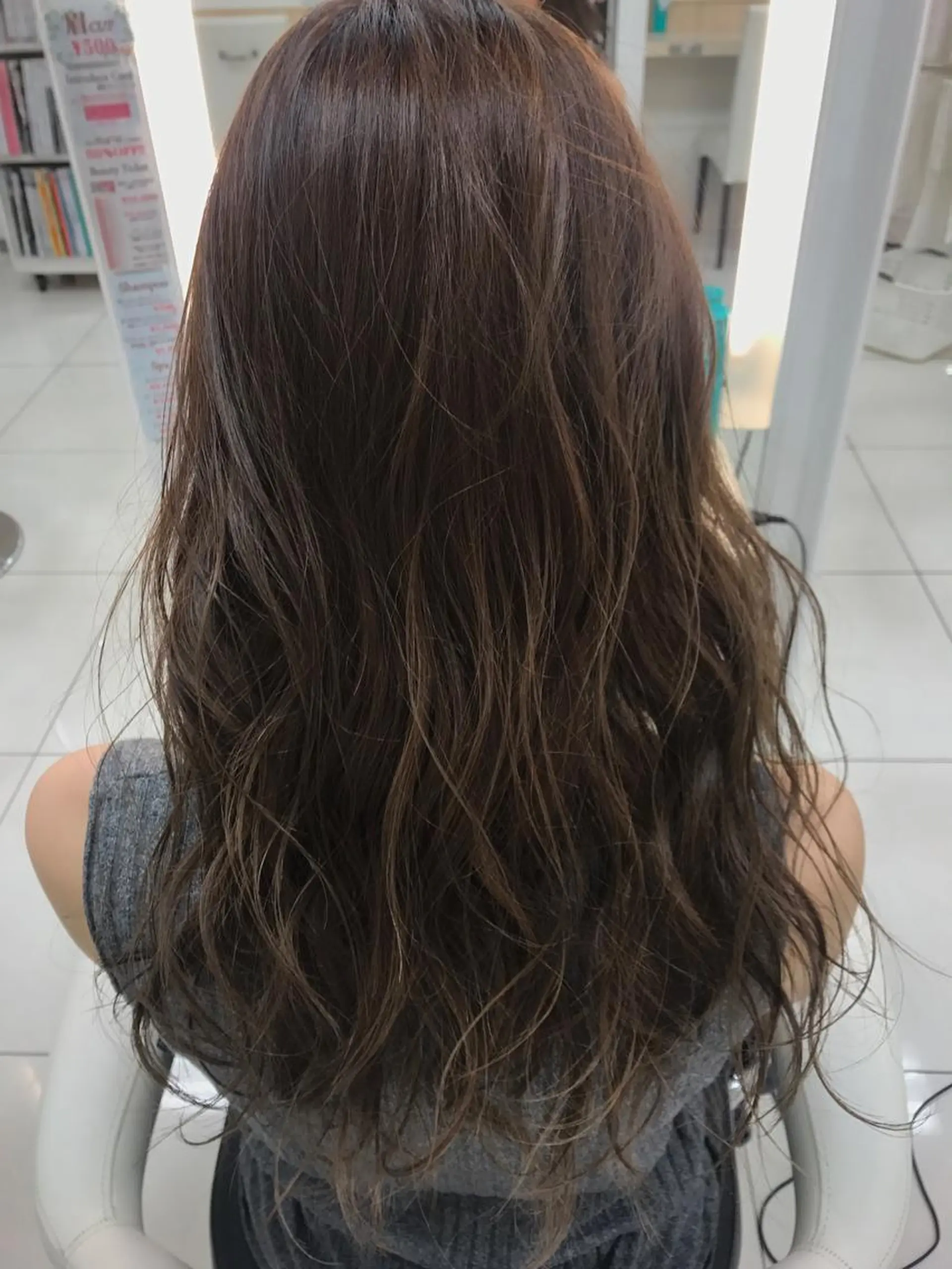 ロング midori osawaのヘアスタイル