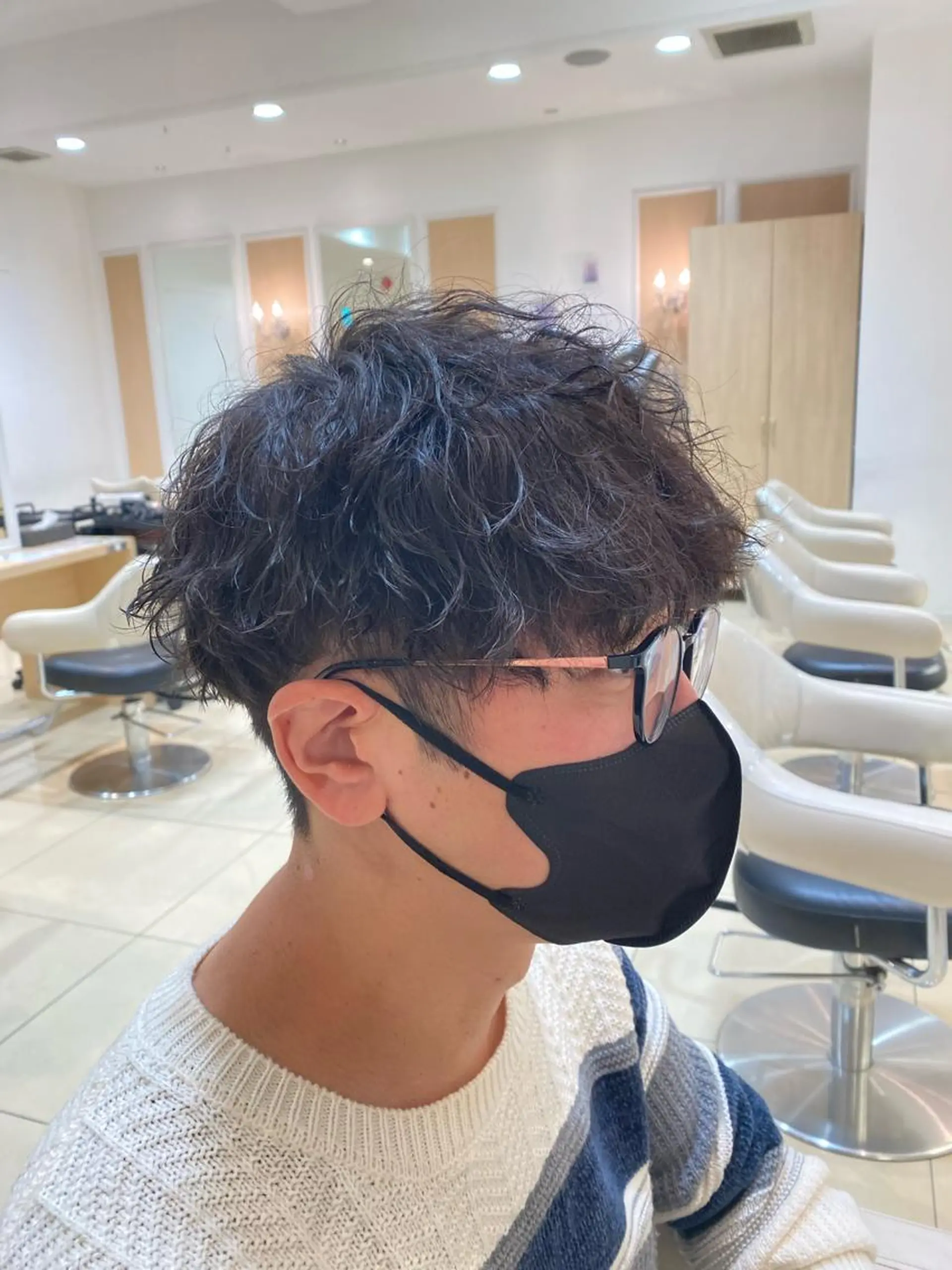 ショート パーマ メンズ カット パーマ メンズ特化型美容師 栗山勇人のヘアスタイル