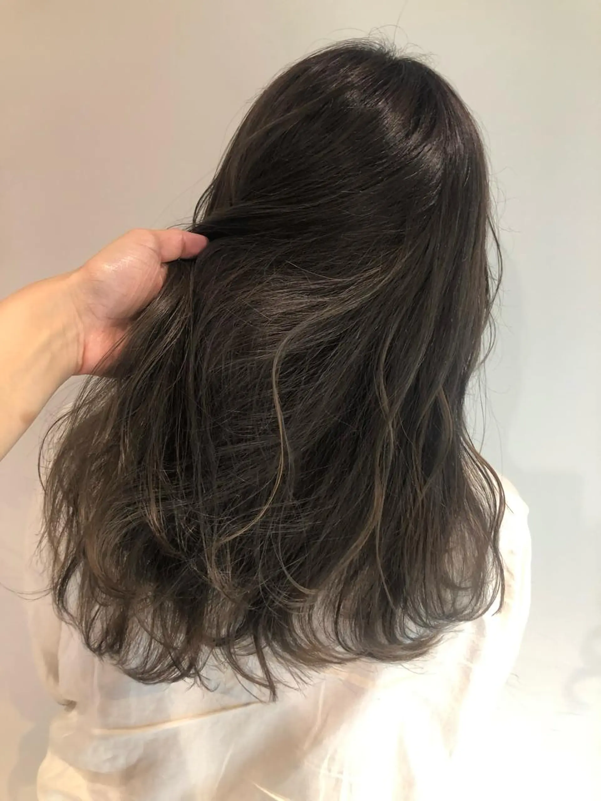 ロング ハイライト カット ヘアカラー トリートメント scene. haraのヘアスタイル