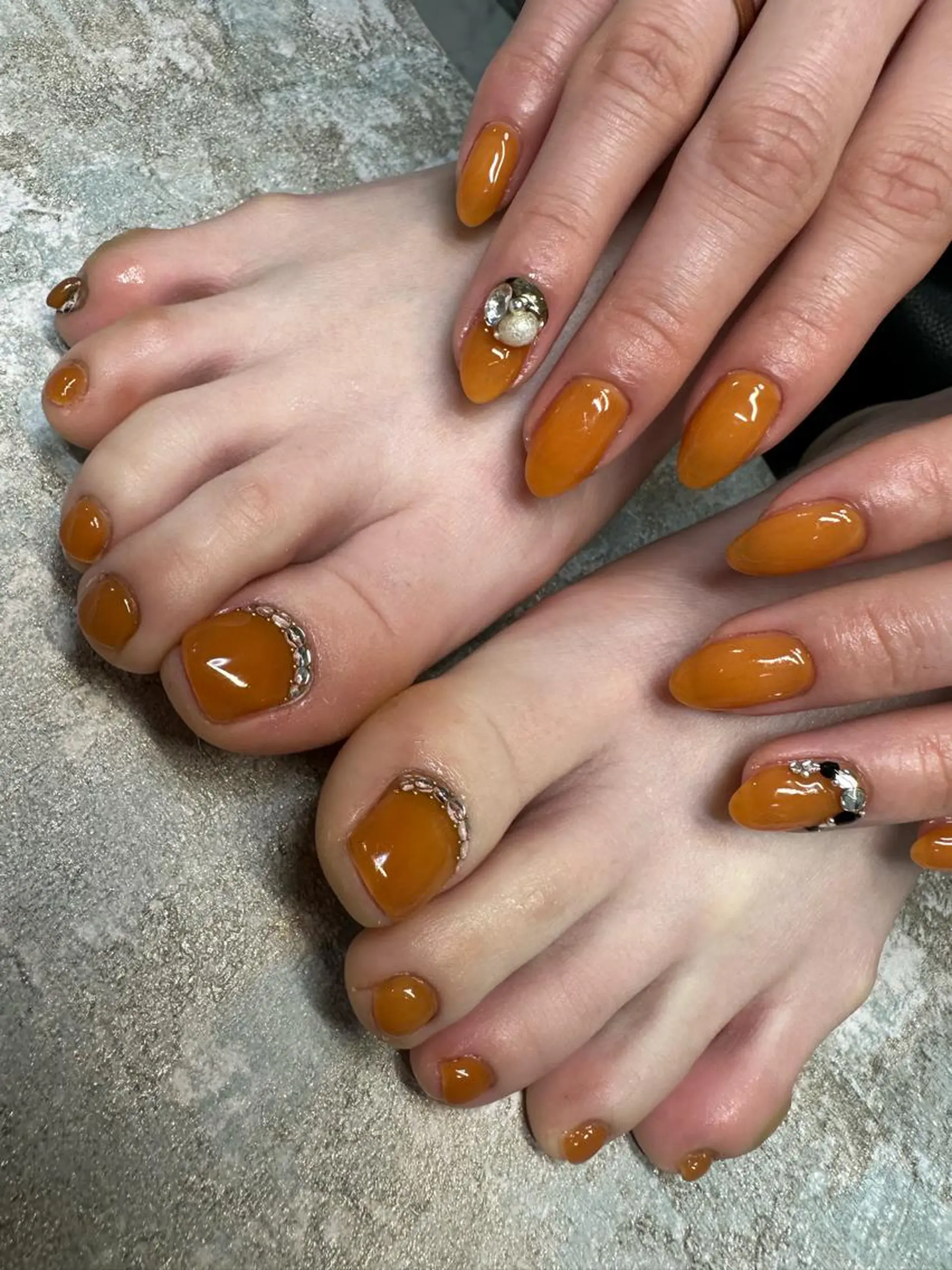 ロング カラー ヘアアレンジ キッズ ネイル マツエク・マツパ アイブロウ 福田 加奈のネイルデザイン