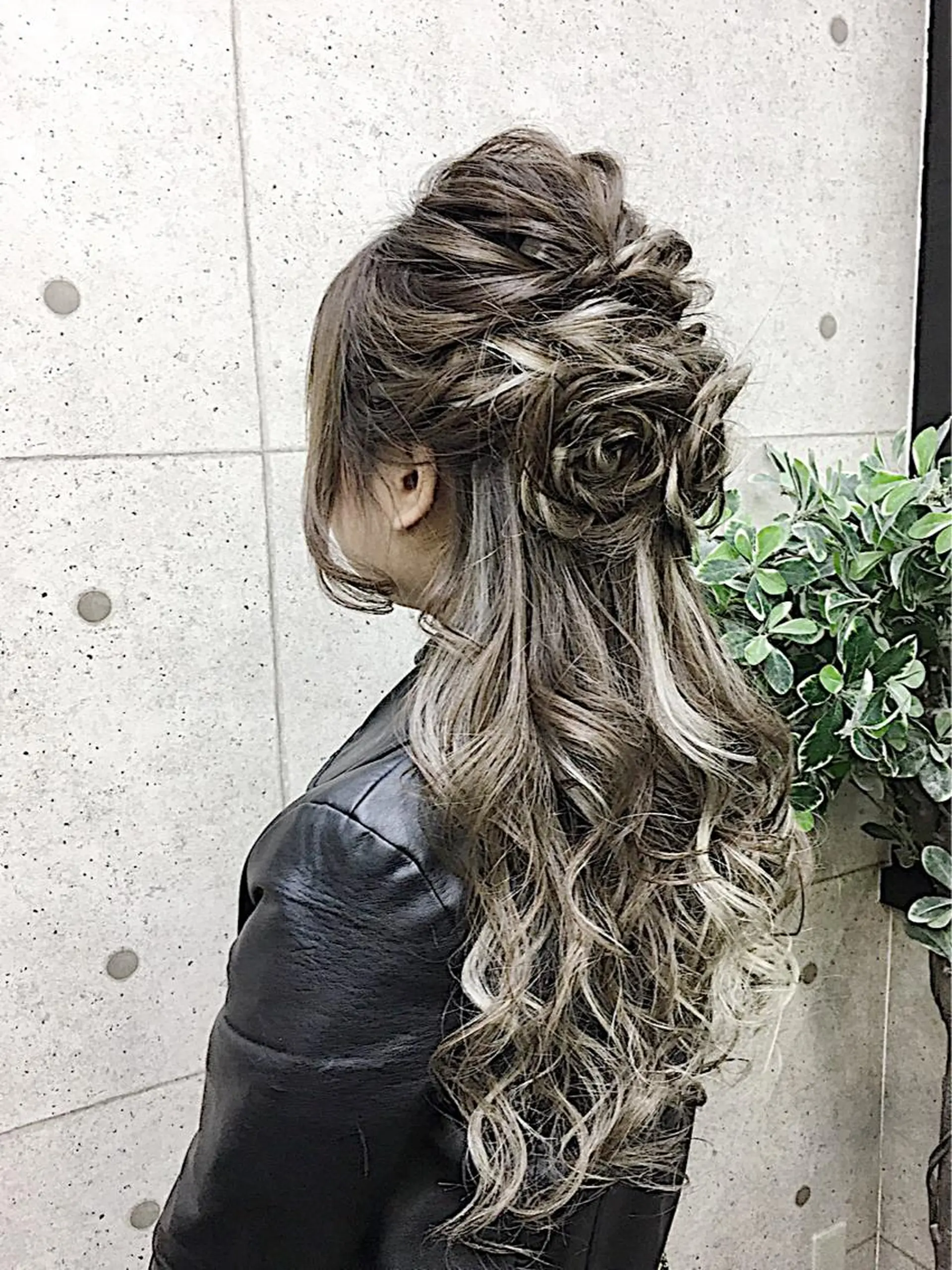 ロング ヘアアレンジ ハーフアップ 結婚式・ブライダル デート 京都最安価エクステ muuka🦋のヘアスタイル