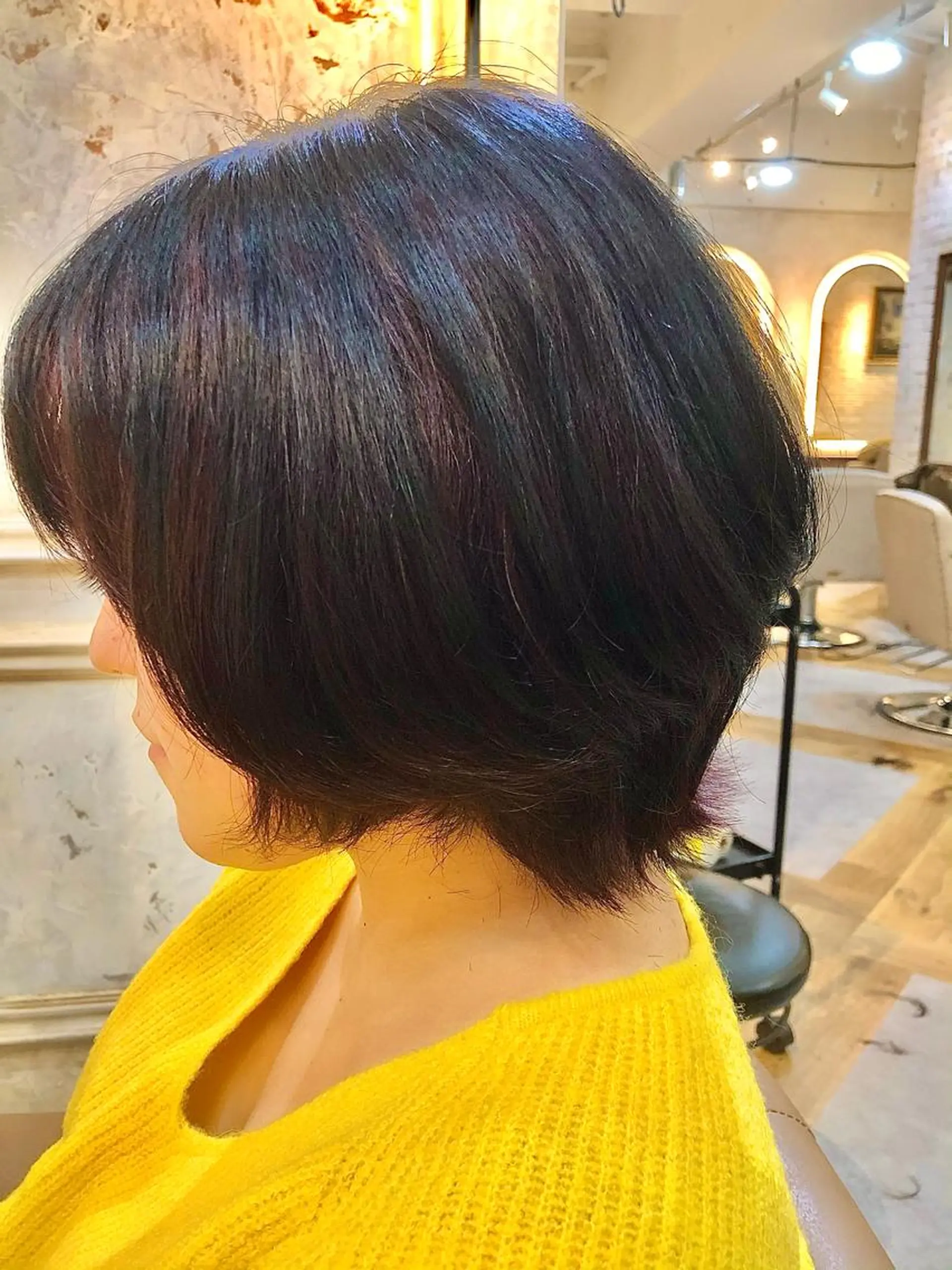 ショート カラー ブリーチ インナーカラー セン北徒歩５分 キシタクのヘアスタイル