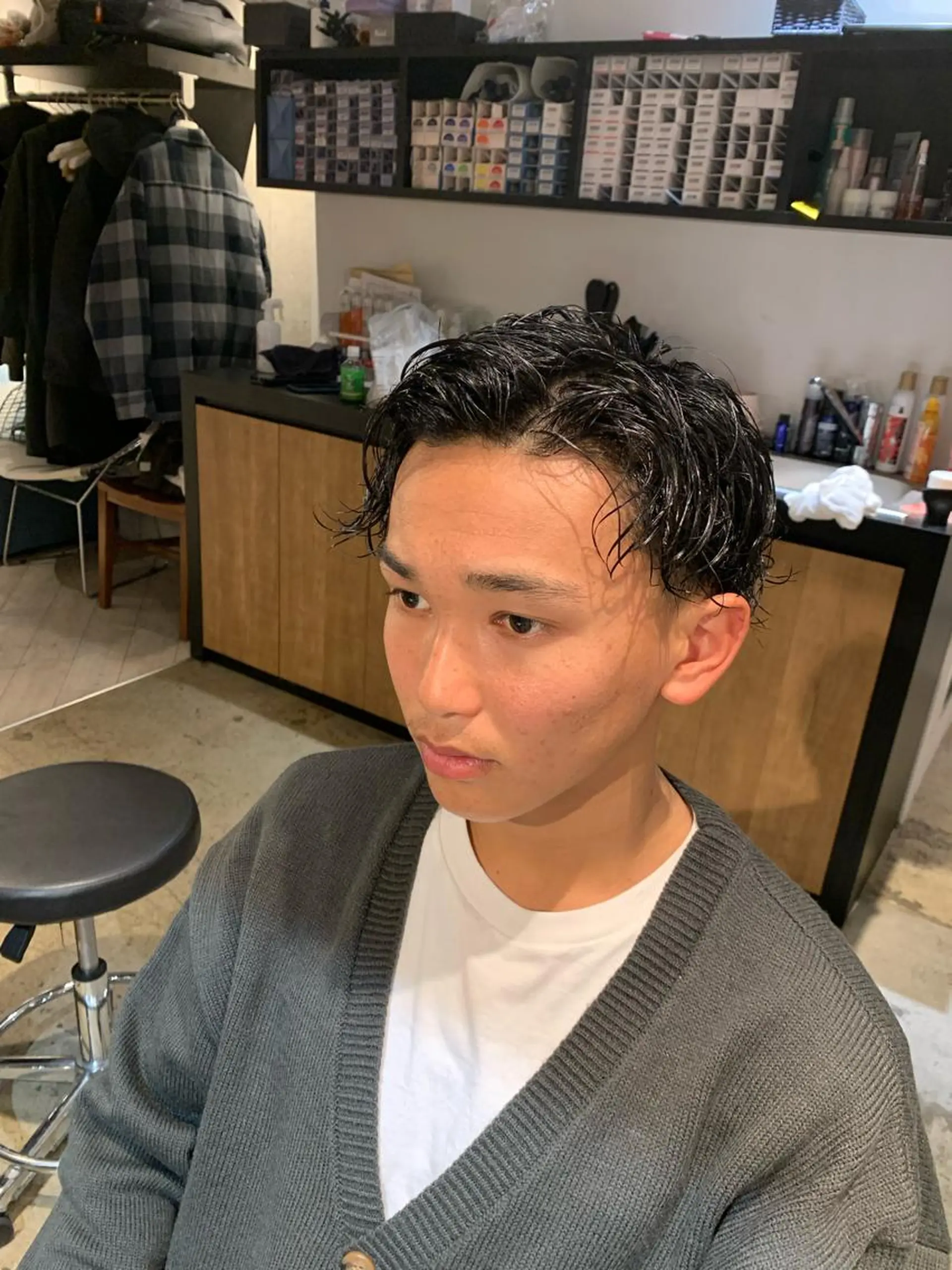 パーマ メンズ センターパート カット パーマ 吉沢遣人/レイヤー 艶カラー/抜け感のヘアスタイル