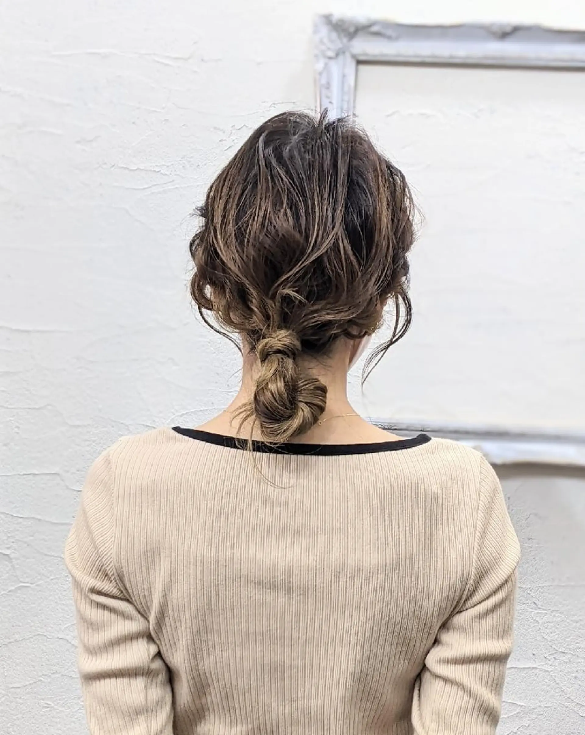 セミロング ヘアアレンジ お団子ヘア HIKARI＠ Ruheplatzのヘアスタイル