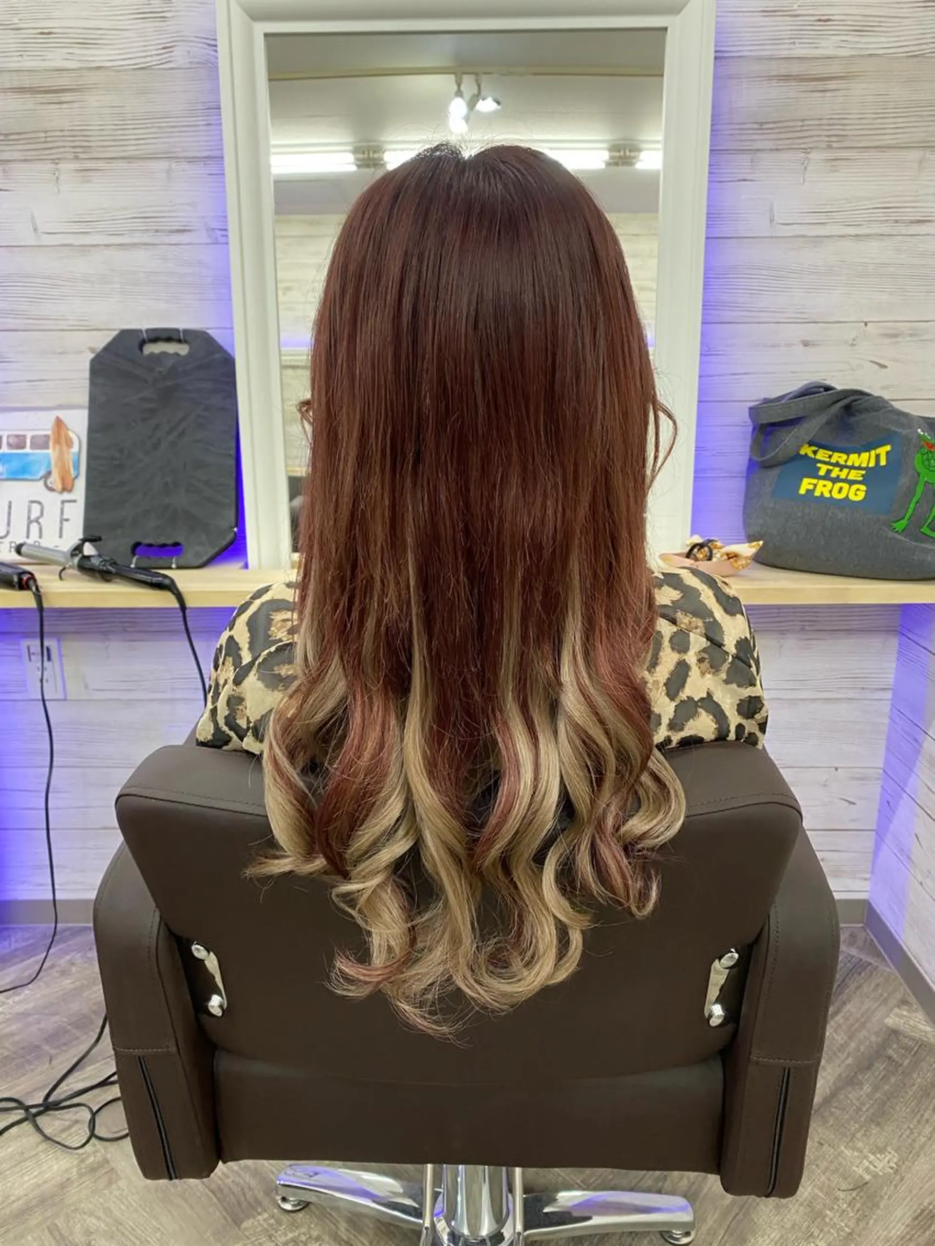 セミロング カラー ヘアアレンジ ショートボブ 編み込みエクステ シールエクステ セミロングパーマ バレイヤージュ LAVENDIA 初音のヘアスタイル