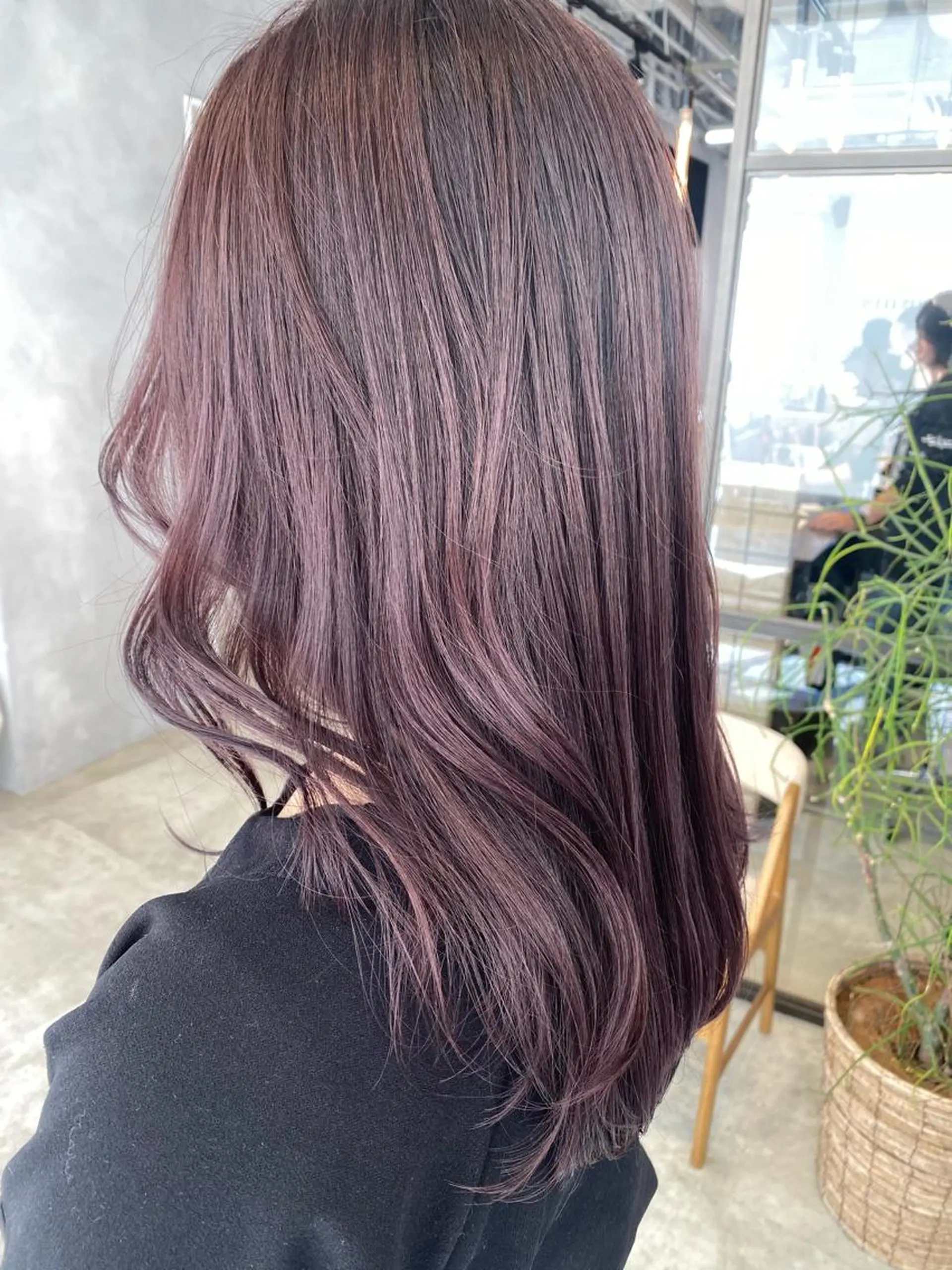 セミロング カラー グレージュ ラベンダーカラー ラベンダーグレージュ ラベンダーグレー カット ヘアカラー トリートメント ピンク/ベージュ /似合わせ/田島百華のヘアスタイル