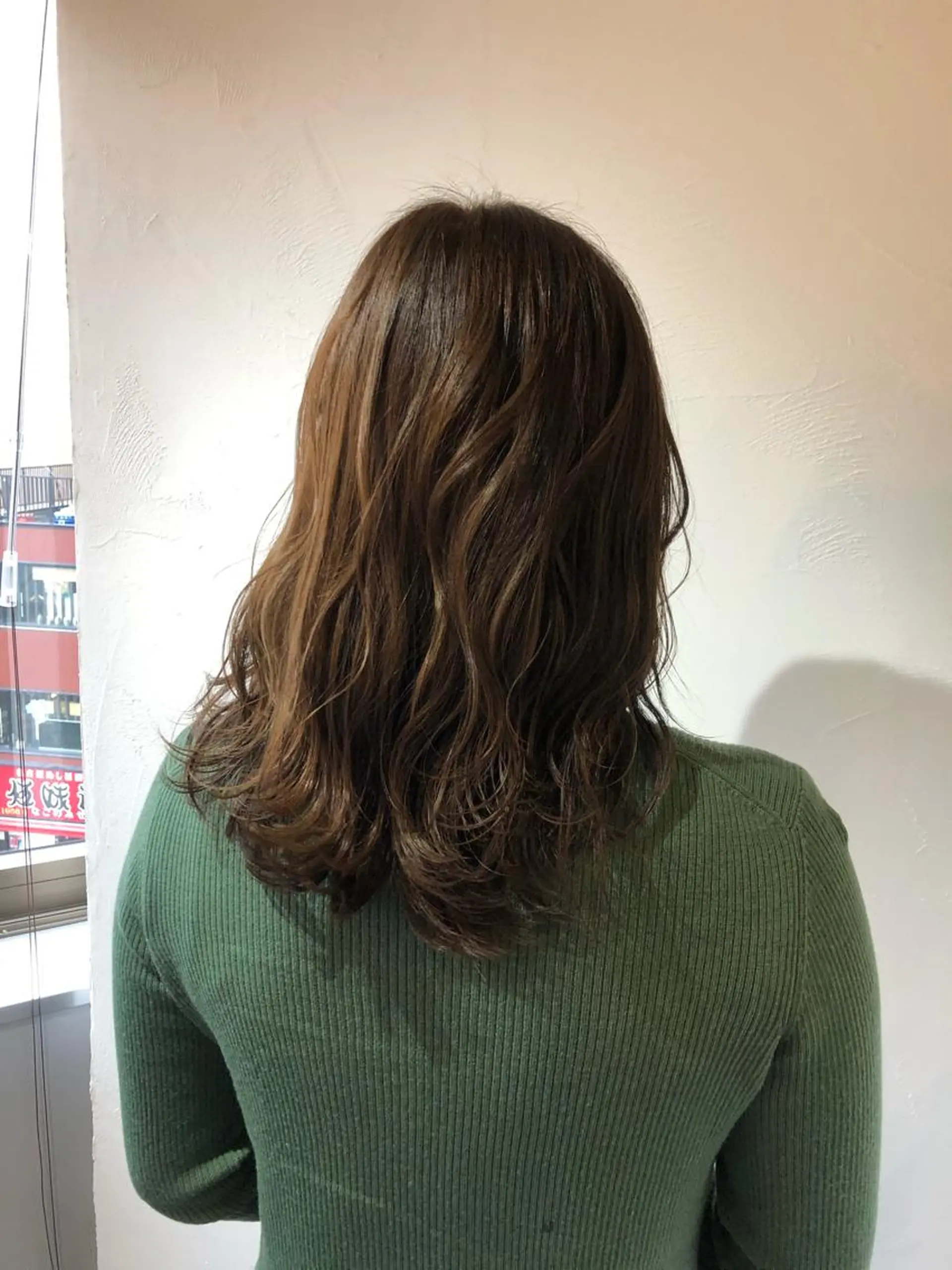 セミロング カラー ベイリコルド　アトリ 店長　宮城一真のヘアスタイル