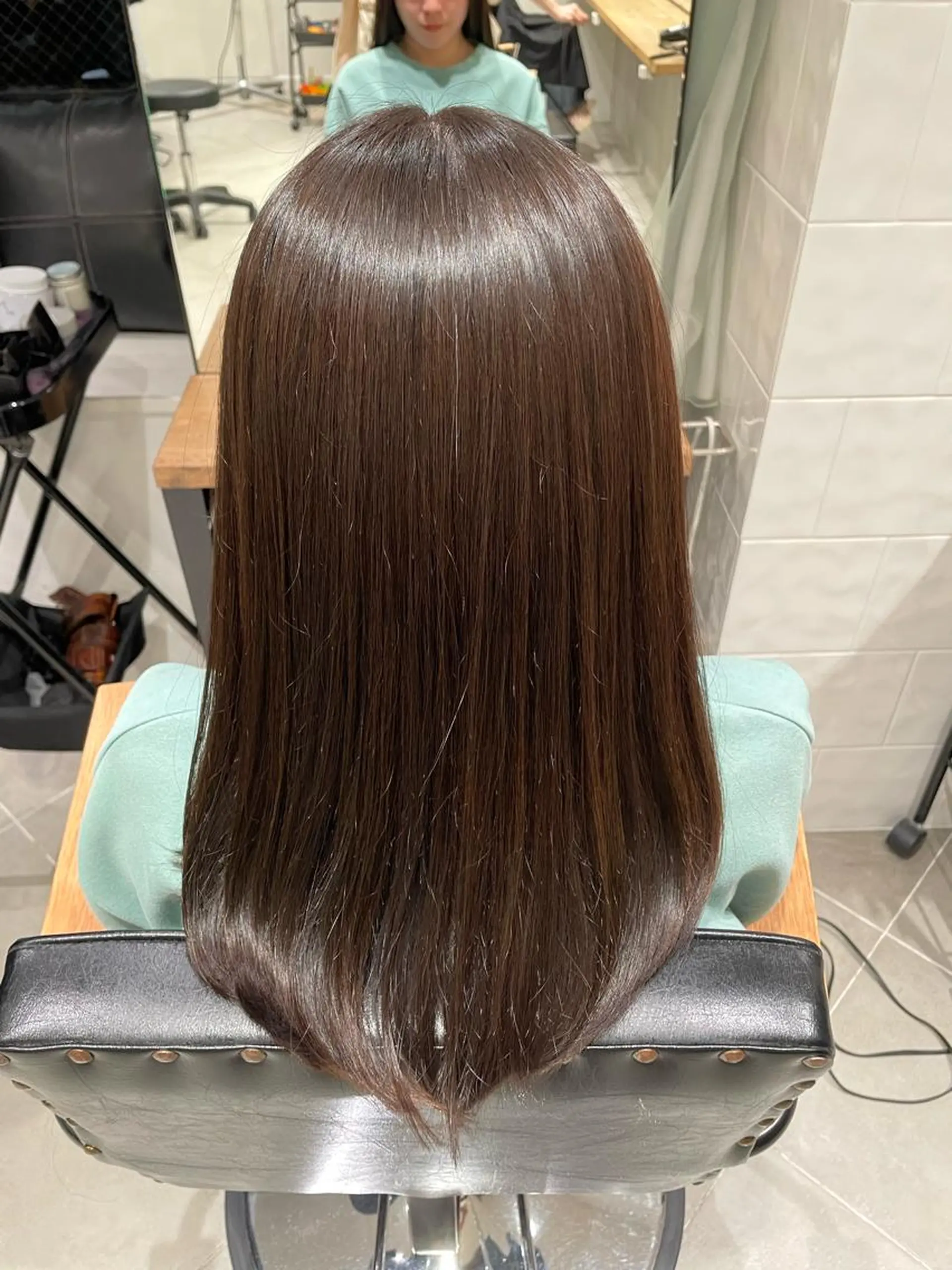 ミディアム カラー ブラウンカラー 戸川凜音 とがわりんねのヘアスタイル