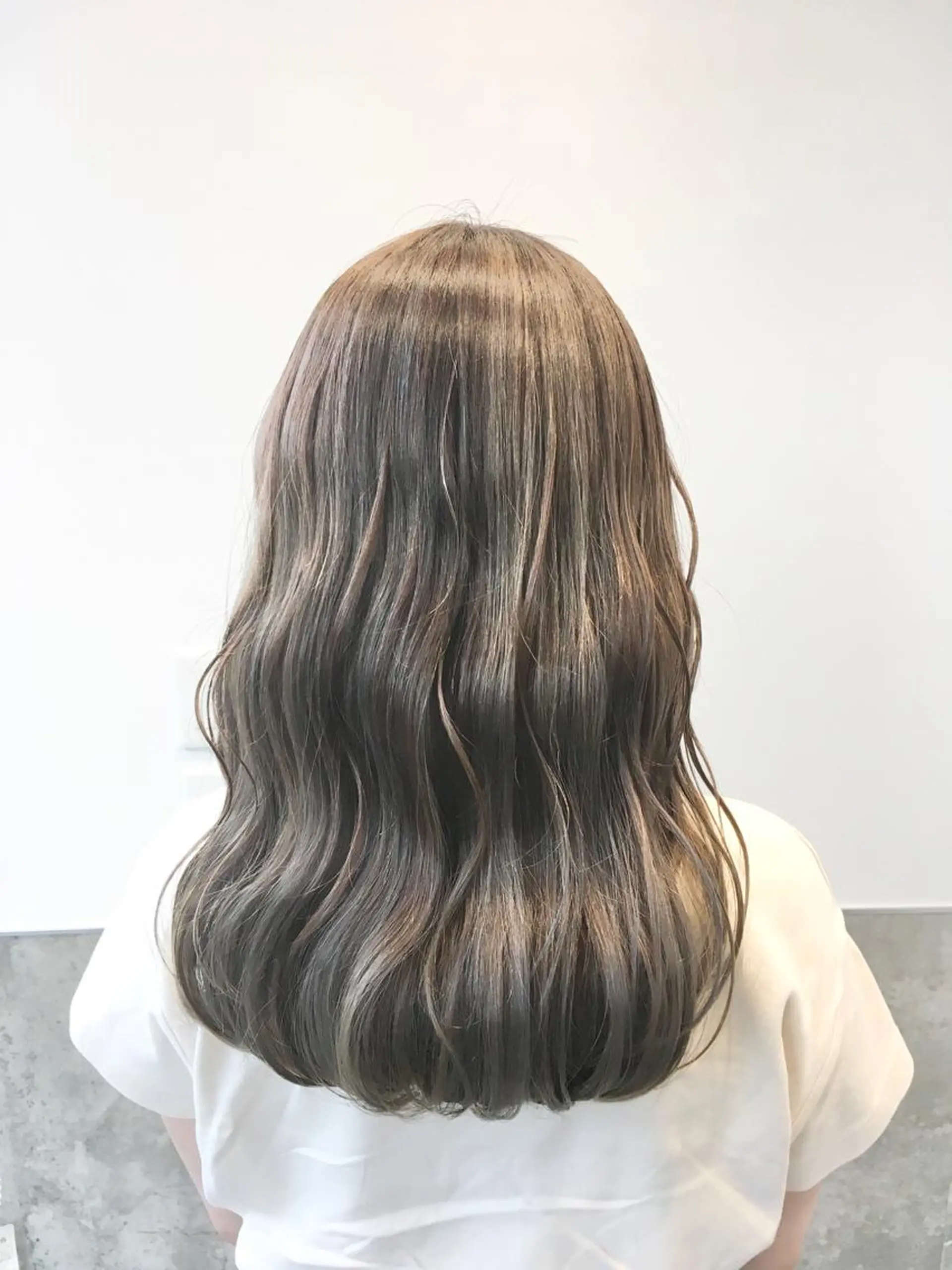 セミロング カラー ヘアカラー トリートメント ヘッドスパ ヘアセット go today shaire salon 本店所属・yoshi ☆のヘアスタイル