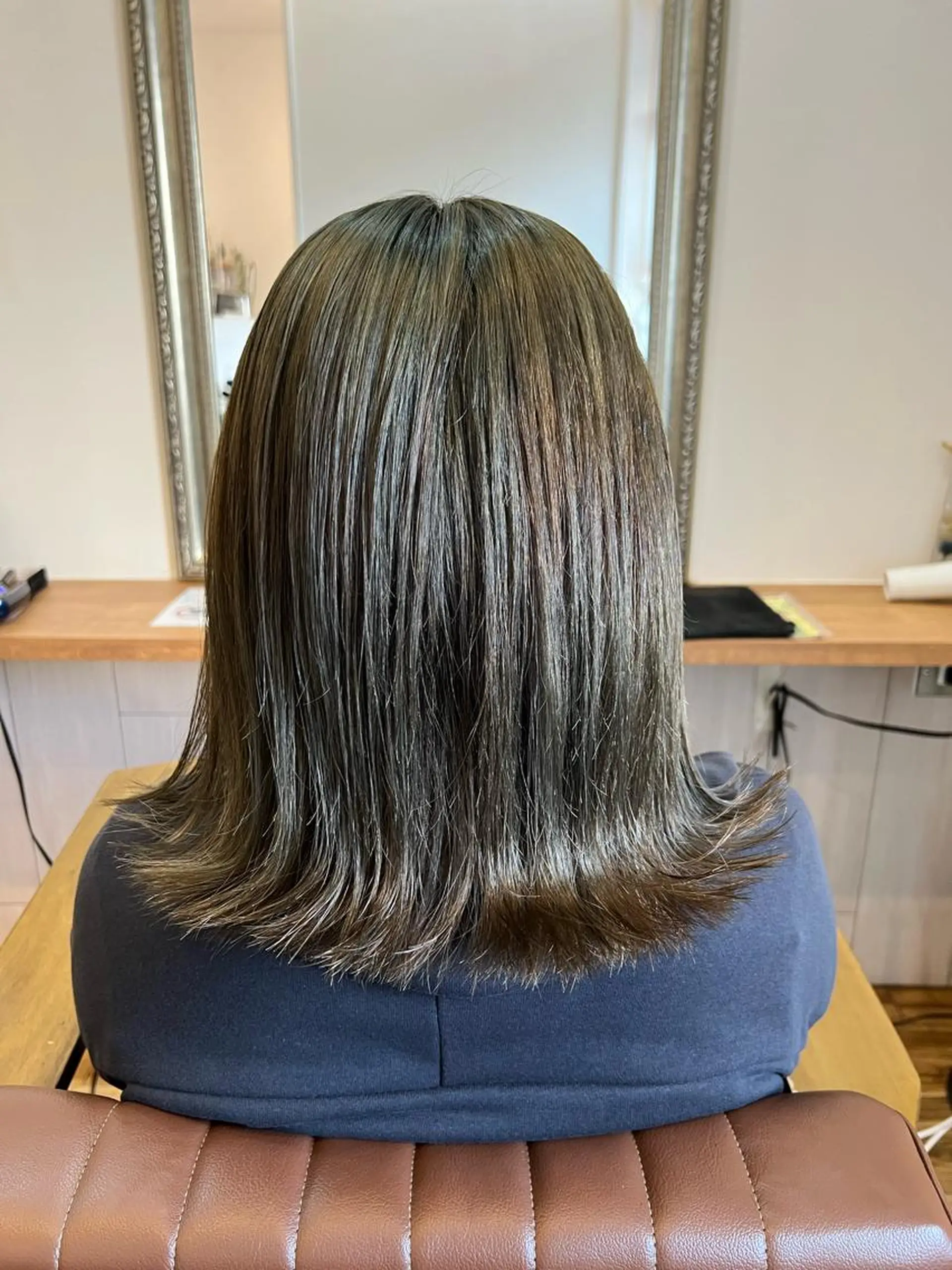 ミディアム カラー アッシュ 🐰ハイトーンカラー 畠山　渡🐰のヘアスタイル