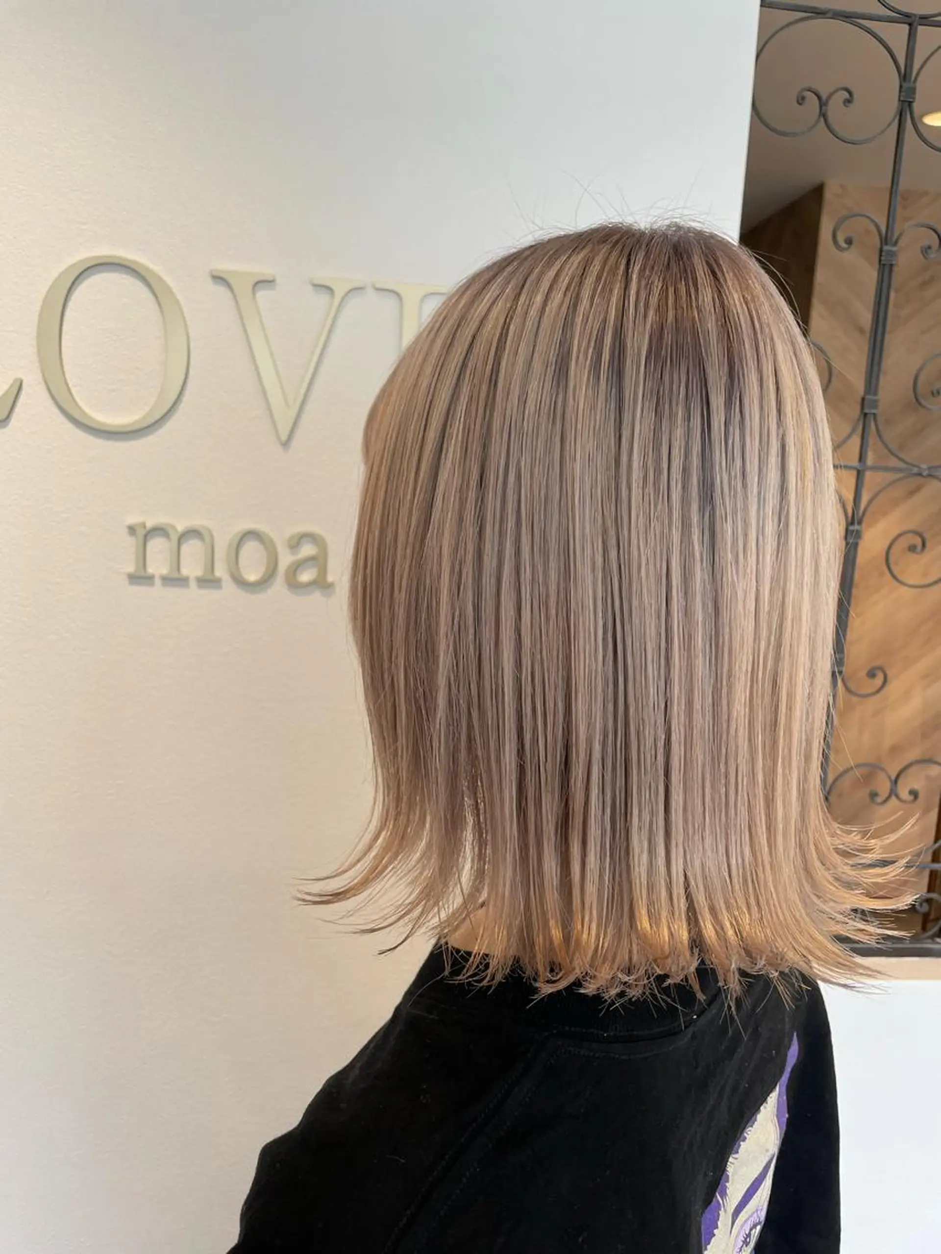 ミディアム 縮毛矯正 Lovis moa 〘国分　かな〙のヘアスタイル