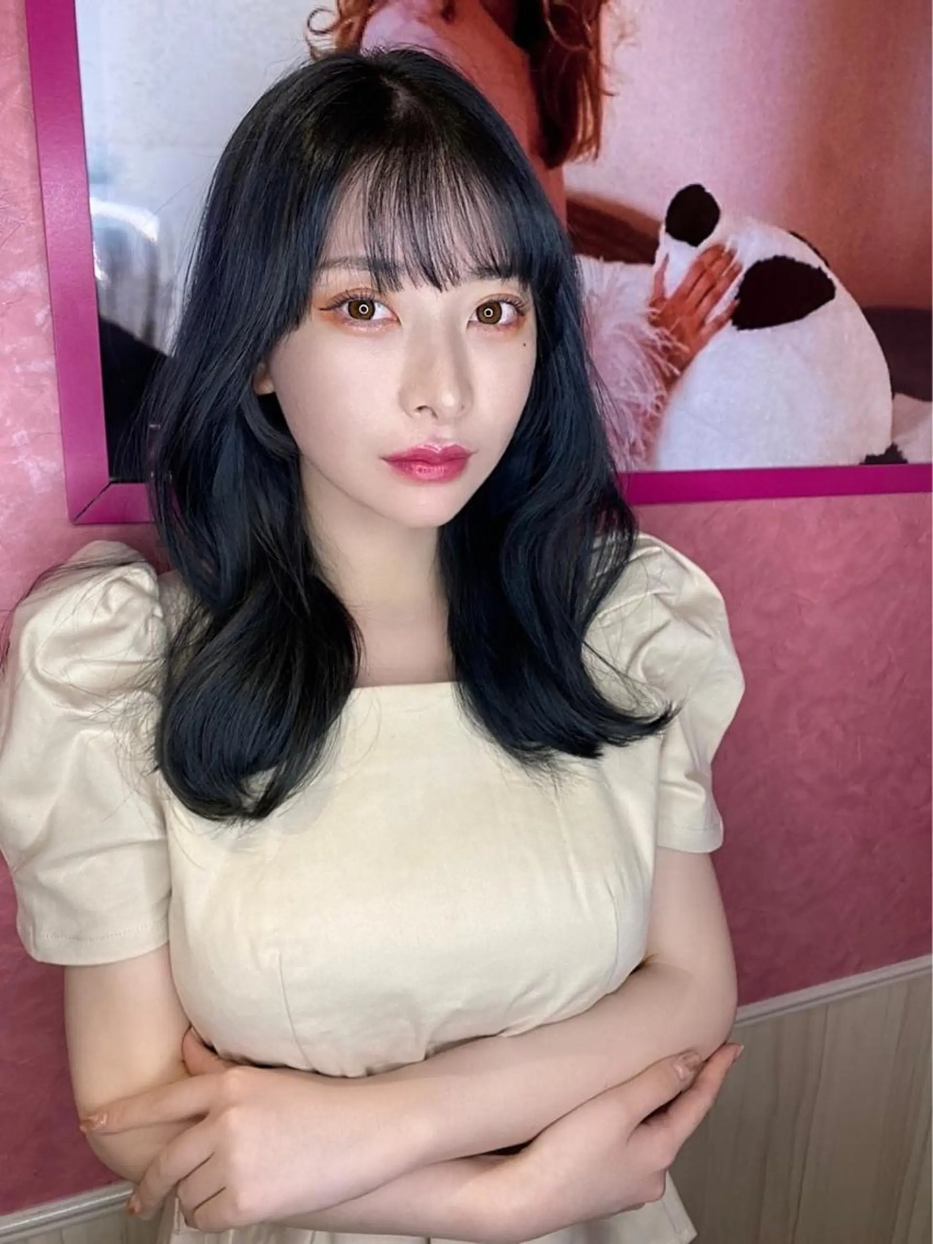 ミディアム カット ヘアカラー トリートメント レイヤーカット /透明感カラー西田のヘアスタイル