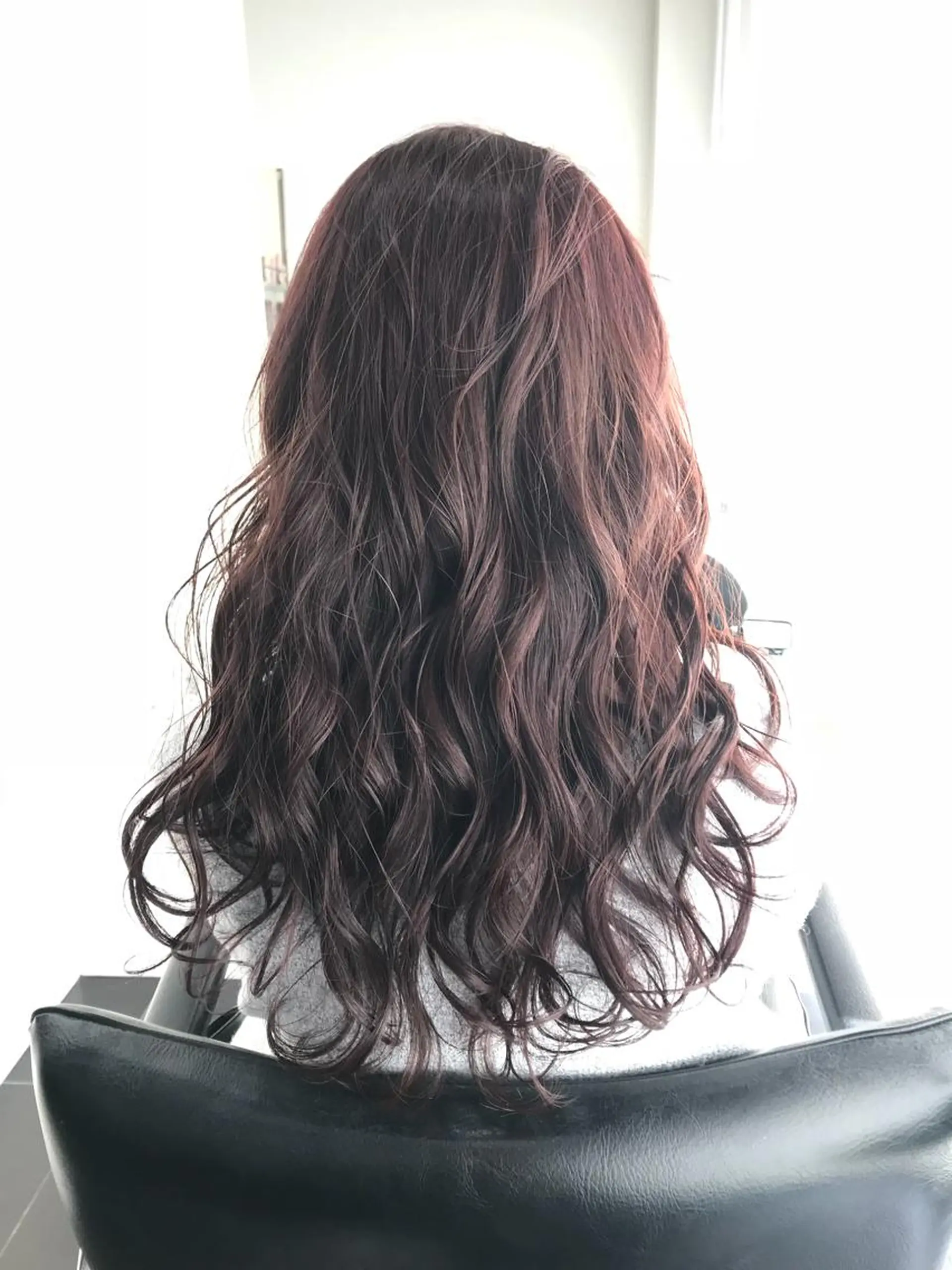 ロング カラー 関口 友行のヘアスタイル