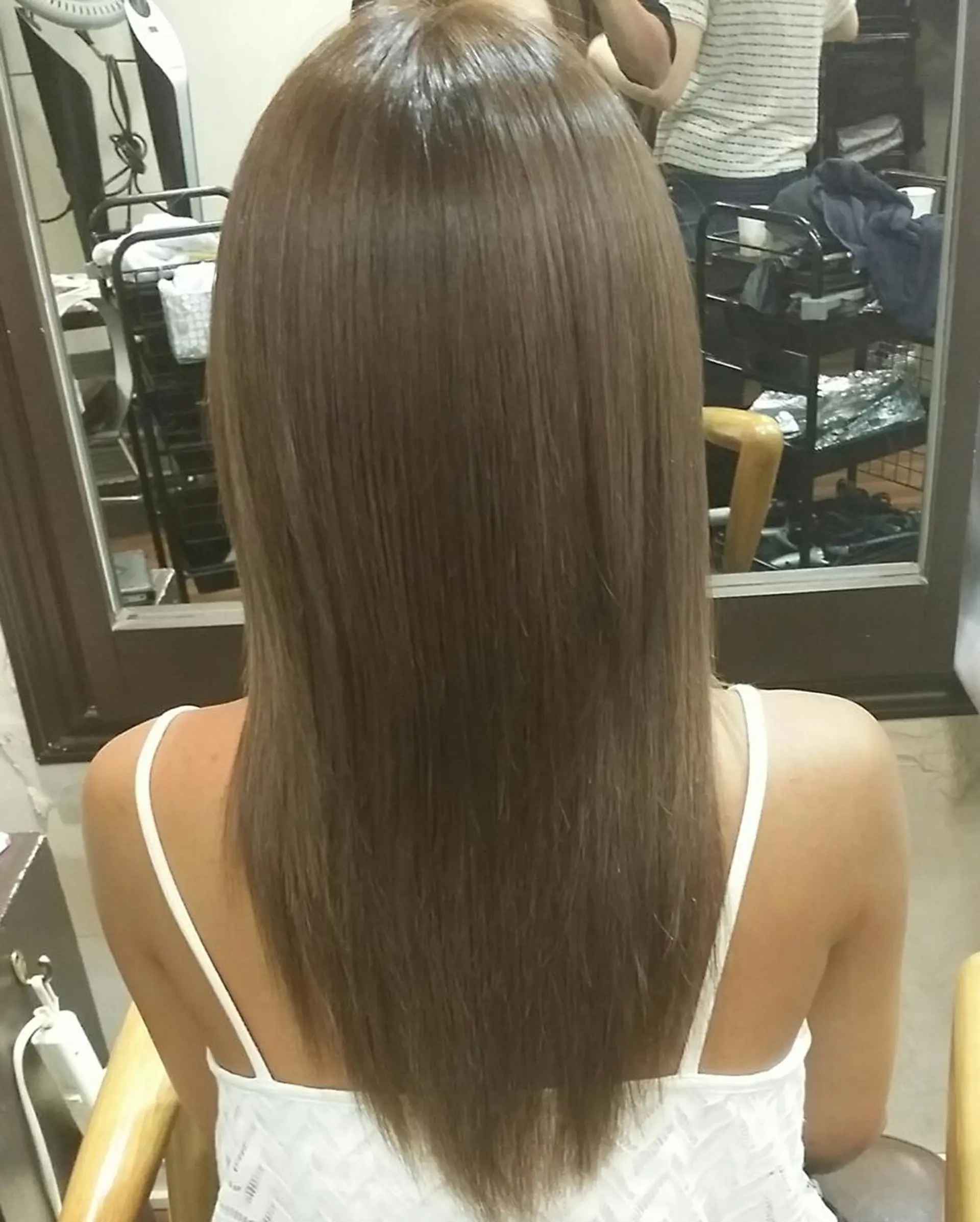 ロング カラー アッシュ 100%髪質改善特化 TRUNSのヘアスタイル