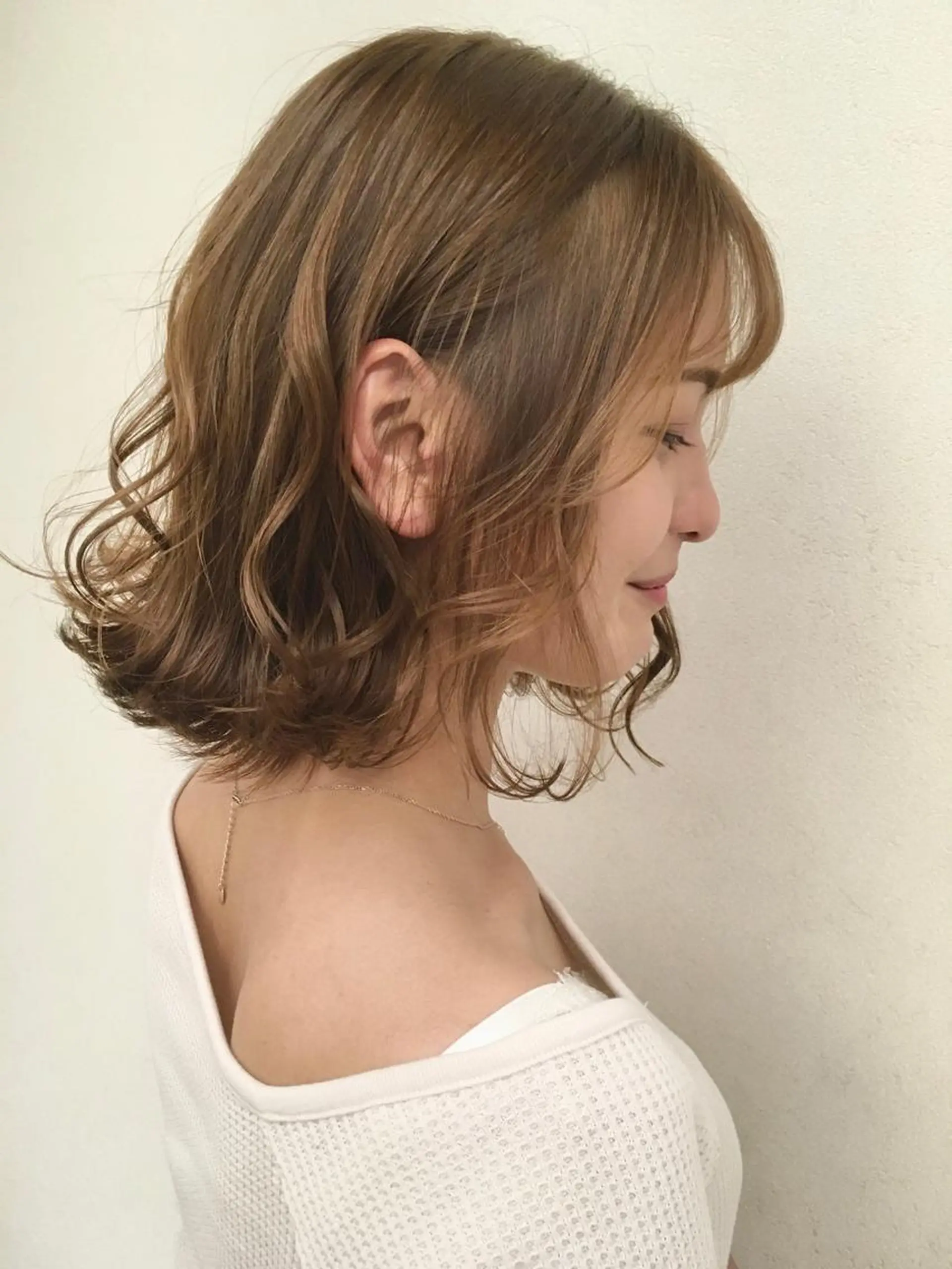 ミディアム merc. 宮川琴代のヘアスタイル