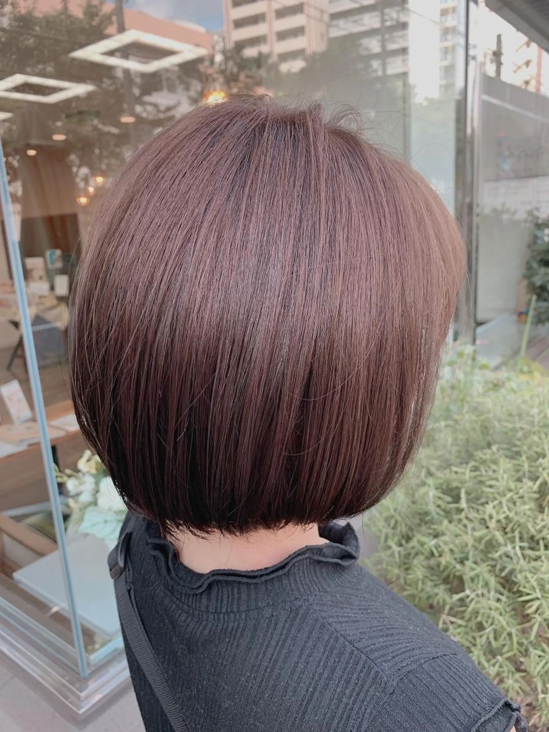 ショート カラー ボブ ecru🕊️堀内 眞帆のヘアスタイル