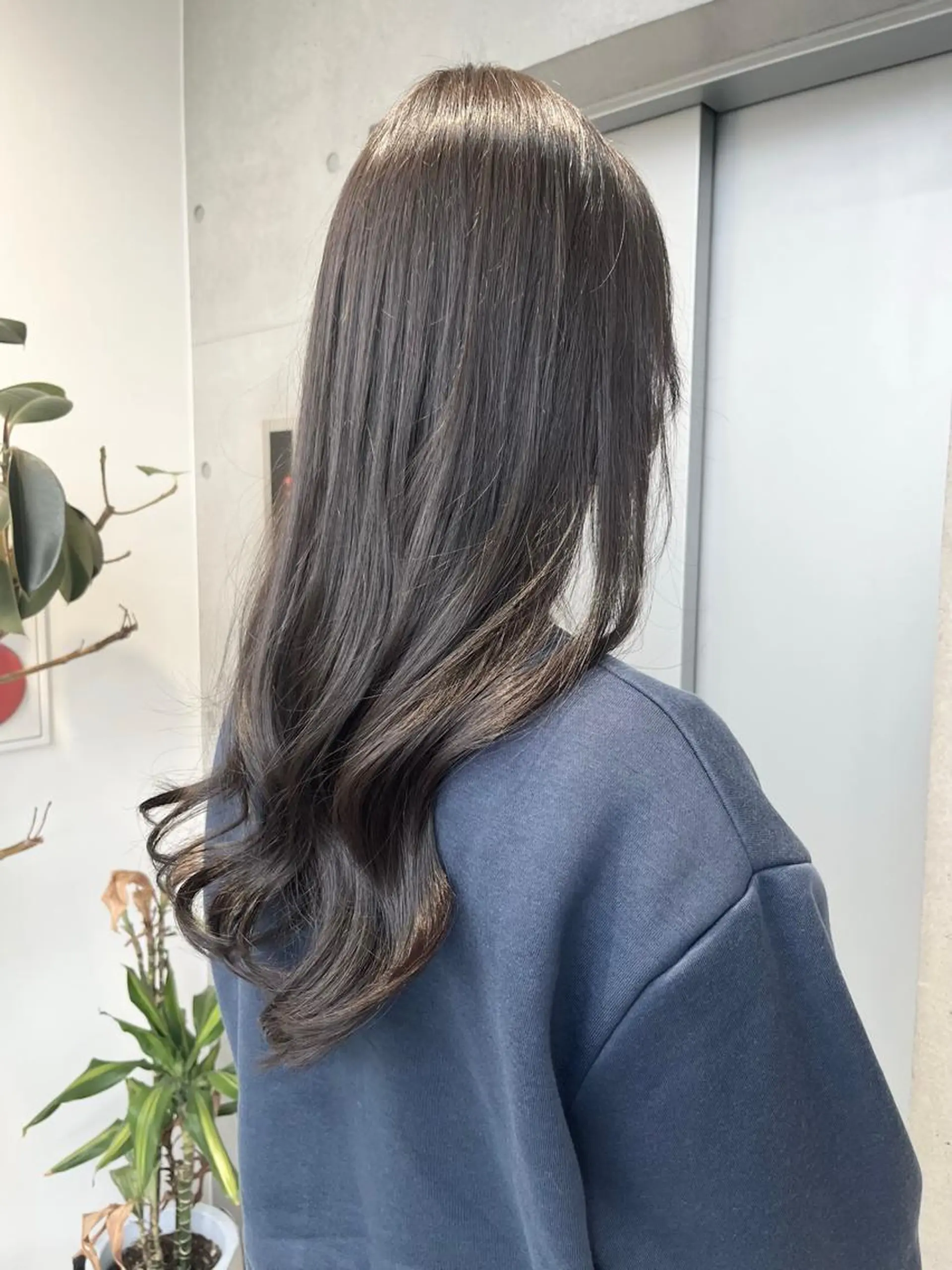 ロング カラー パーマ ヘアアレンジ カット ヘアカラー トリートメント ヘッドスパ ヘアセット 透明感/オリーブ/ グレージュ/YUKAのヘアスタイル