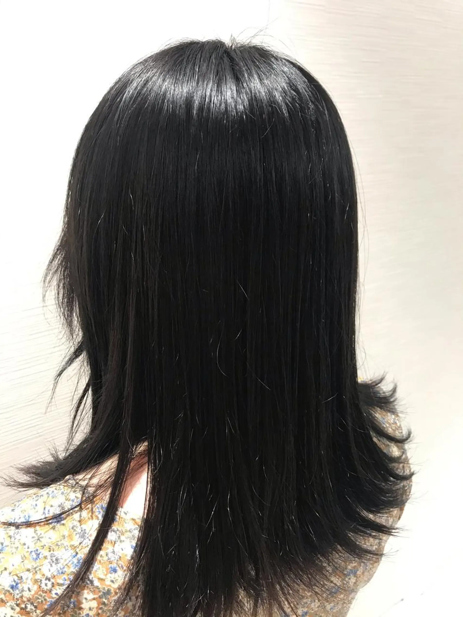 セミロング カラー 黒髪 ブルーカラー トリートメント 【東北メンズヘア1 位受賞🥇】本間祐太のヘアスタイル