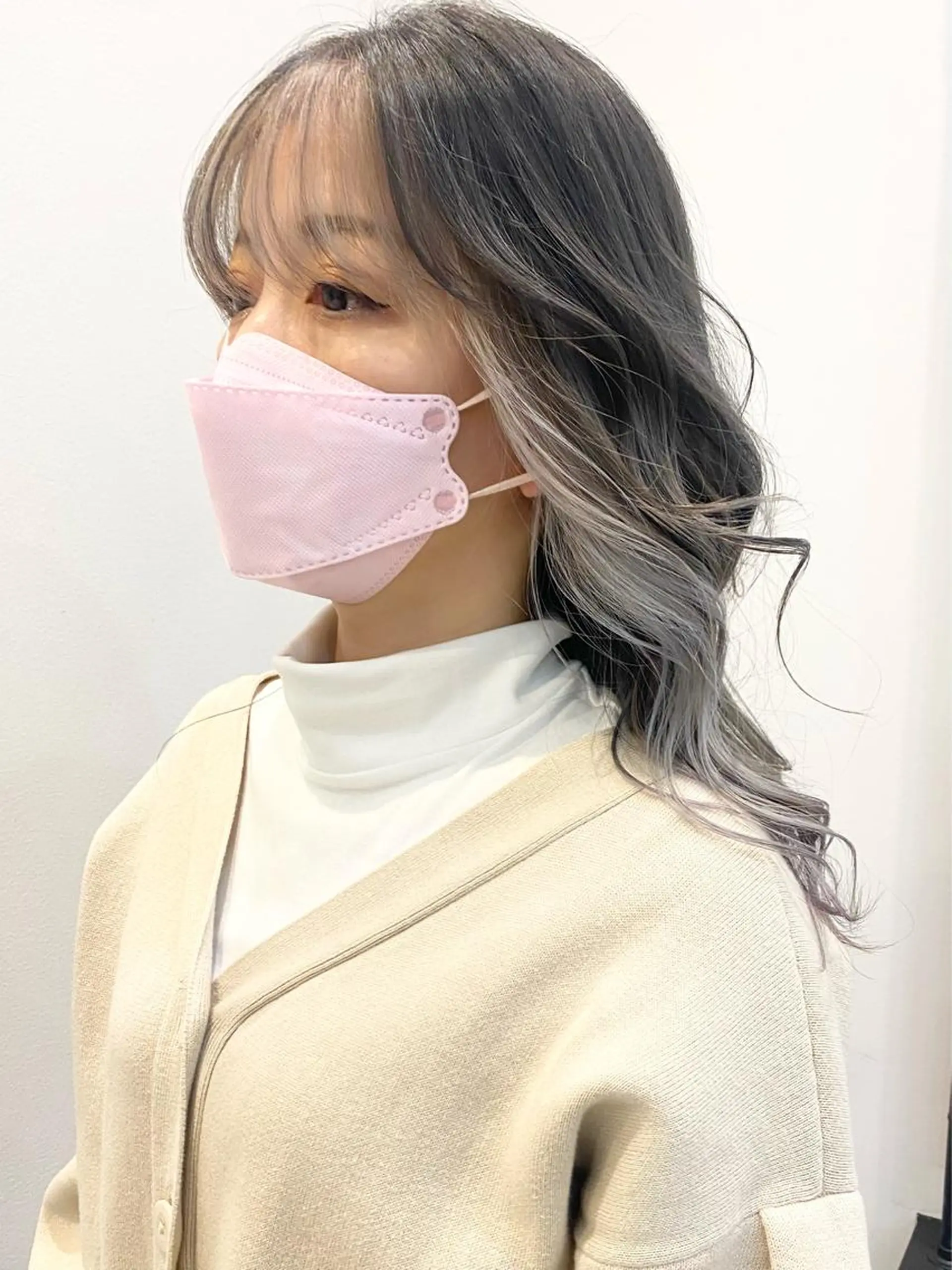 ロング カラー パーマ ヘアアレンジ メンズ キッズ マツエク・マツパ アイブロウ メンズバレイヤージュ メンズブリーチ メンズハイライト メンズハイトーン メンズインナーカラー ヘアカラー トリートメント ヘッドスパ 韓国風×透明感カラー 髪質改善オタベシンヤのヘアスタイル