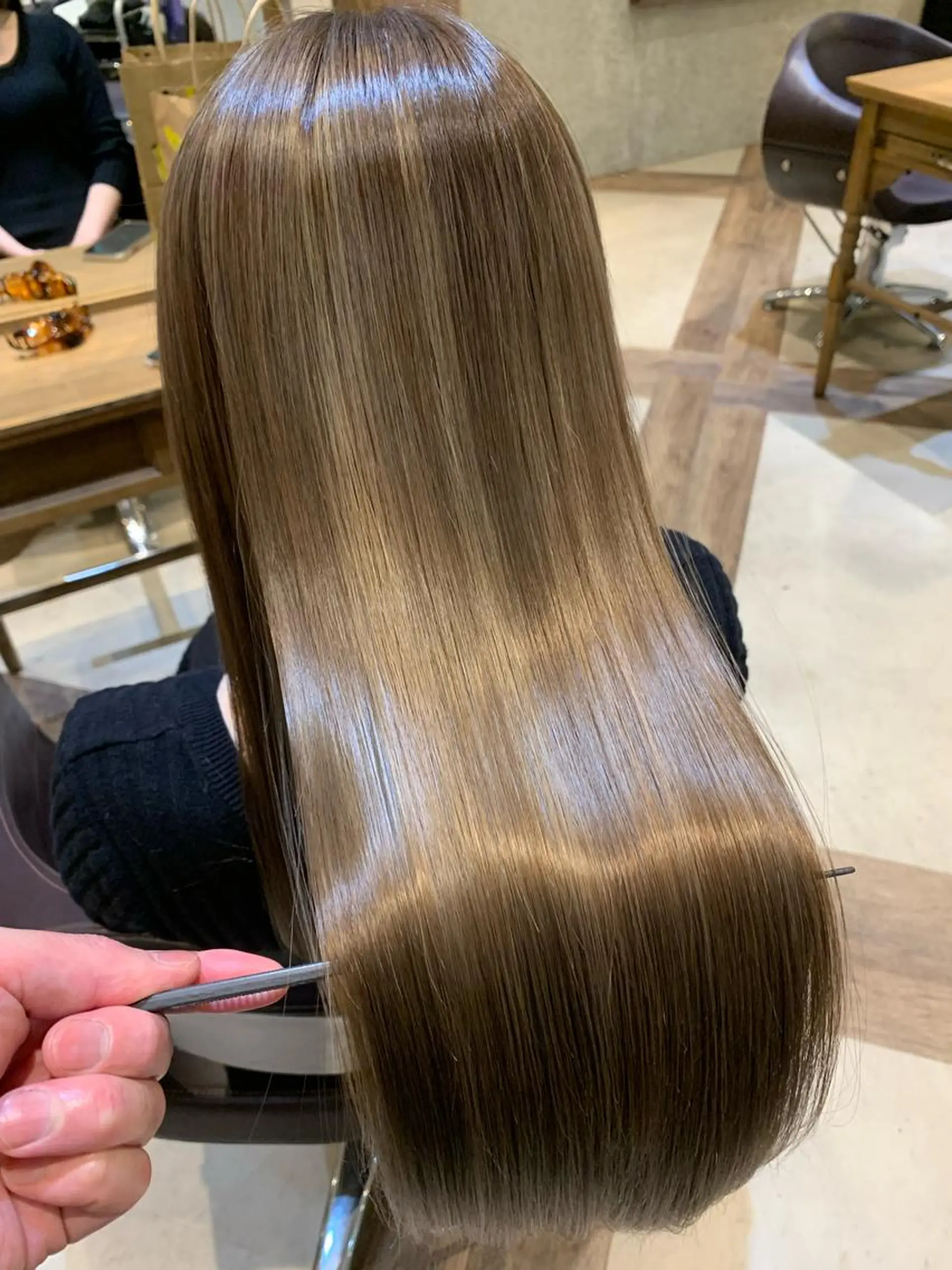 ロング カラー ブリーチ 髪質改善 トリートメント 酸性ストレート 🌟髪質改善/透明感 🌟代表RYOのヘアスタイル