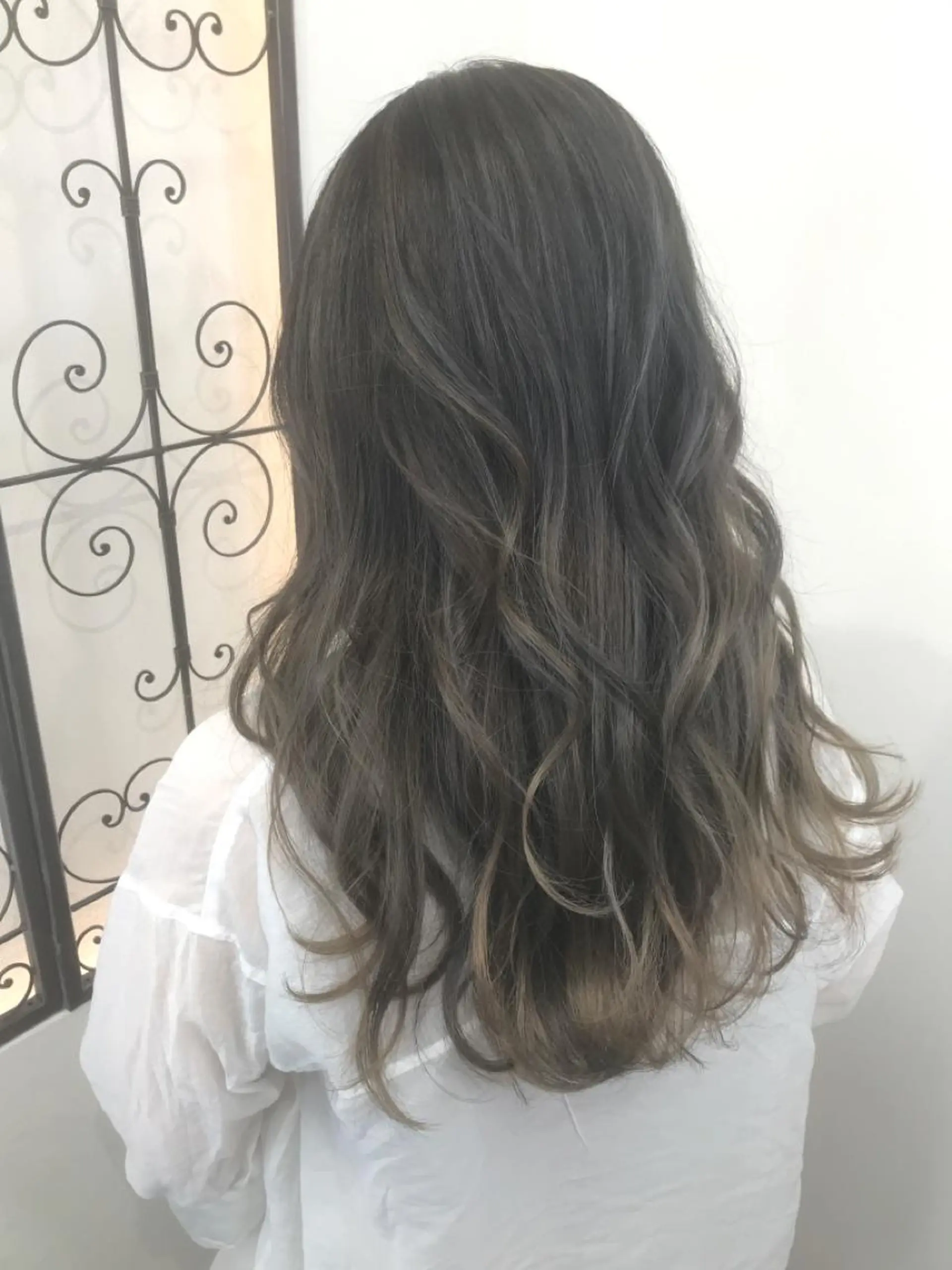 ロング カラー AVANCE 長尾 尚悟のヘアスタイル