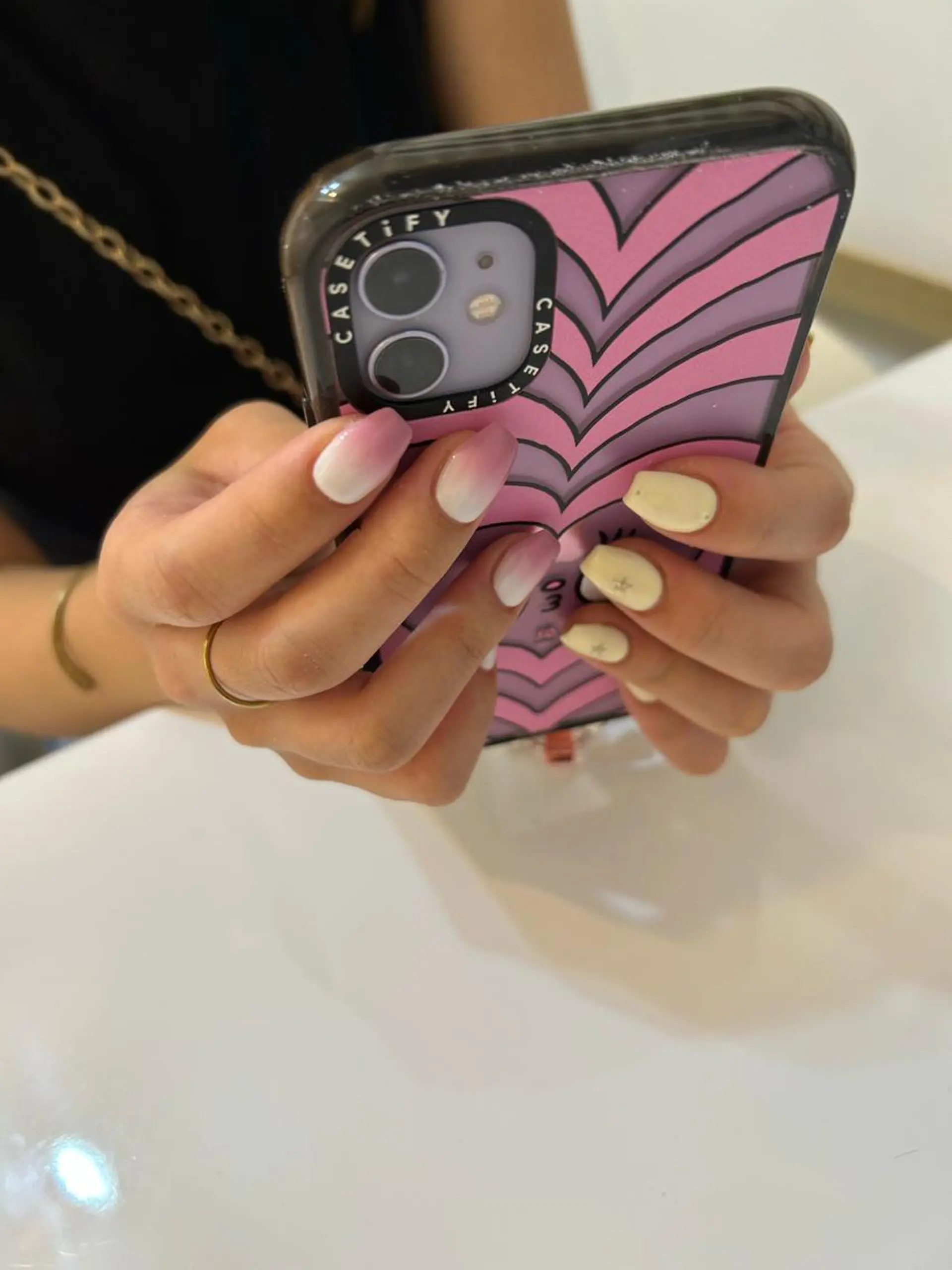 ネイル ハンドネイル ViViA momokaのネイルデザイン