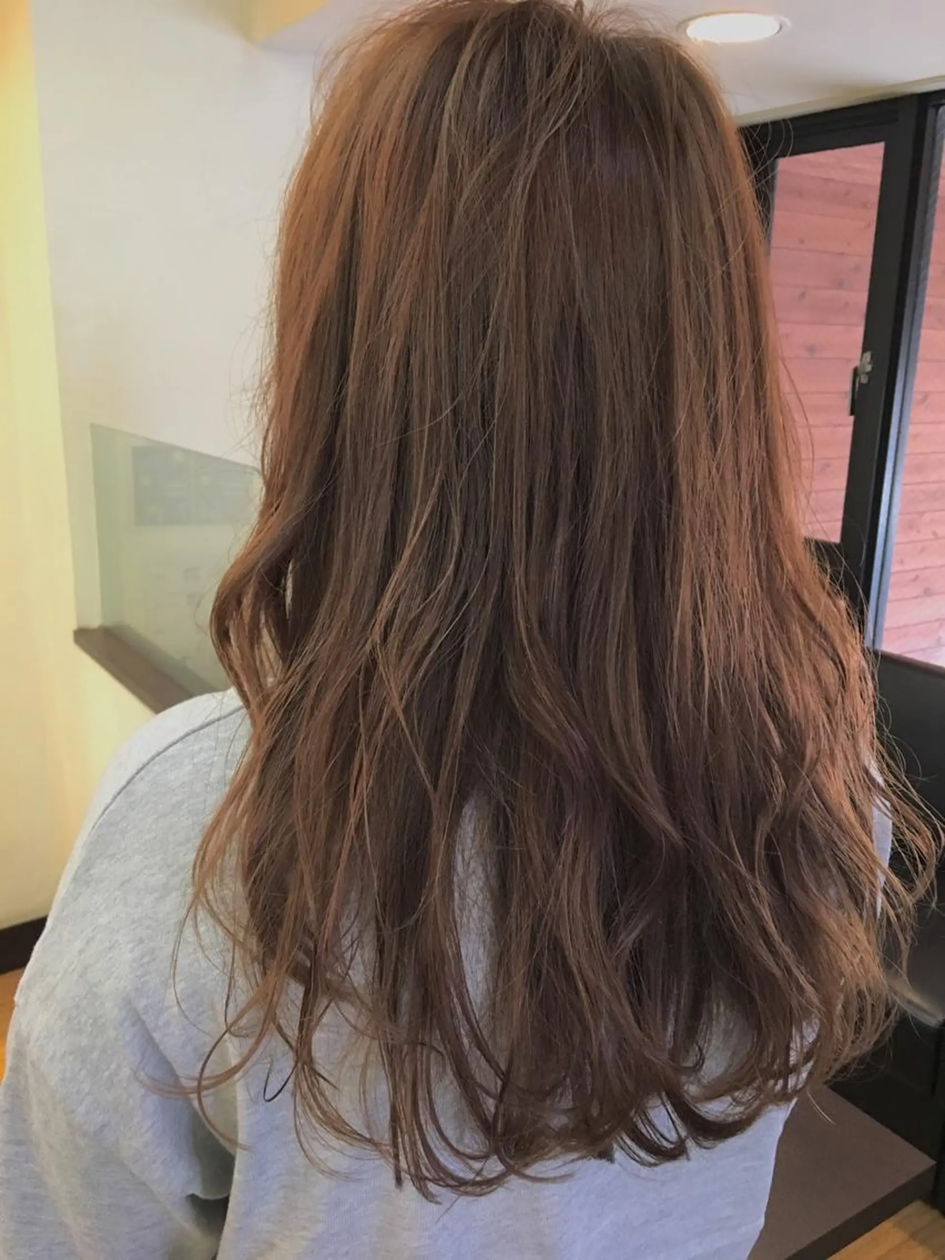 ロング カラー ベージュカラー ピンクカラー ピンクベージュ カット ヘアカラー トリートメント 萌花　moeka /韓国/レイヤーのヘアスタイル