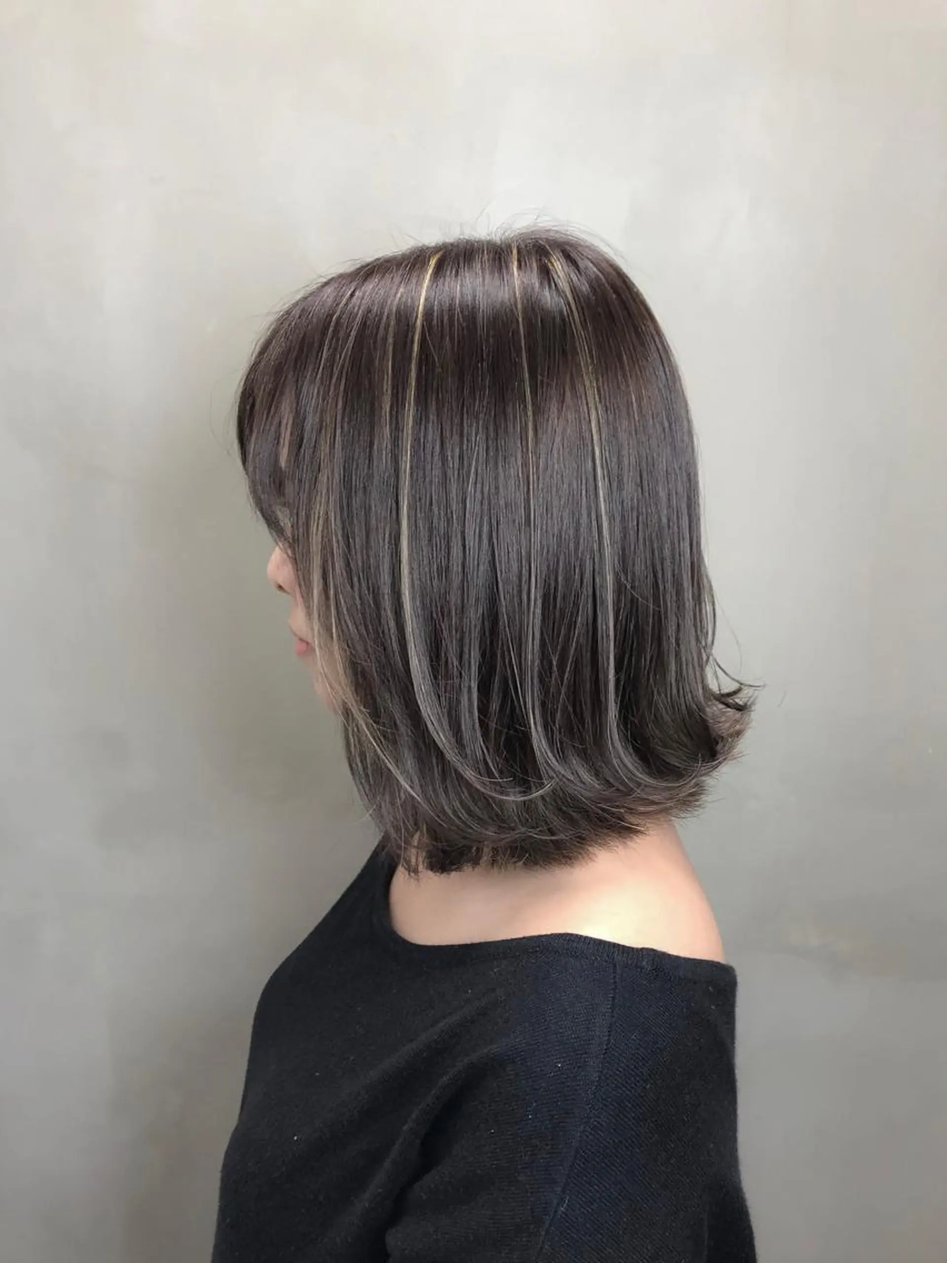 ショート カラー ラベンダーカラー ラベンダーグレー ボブ 外ハネヘア 【透明感、艶髪】西村 有司のヘアスタイル