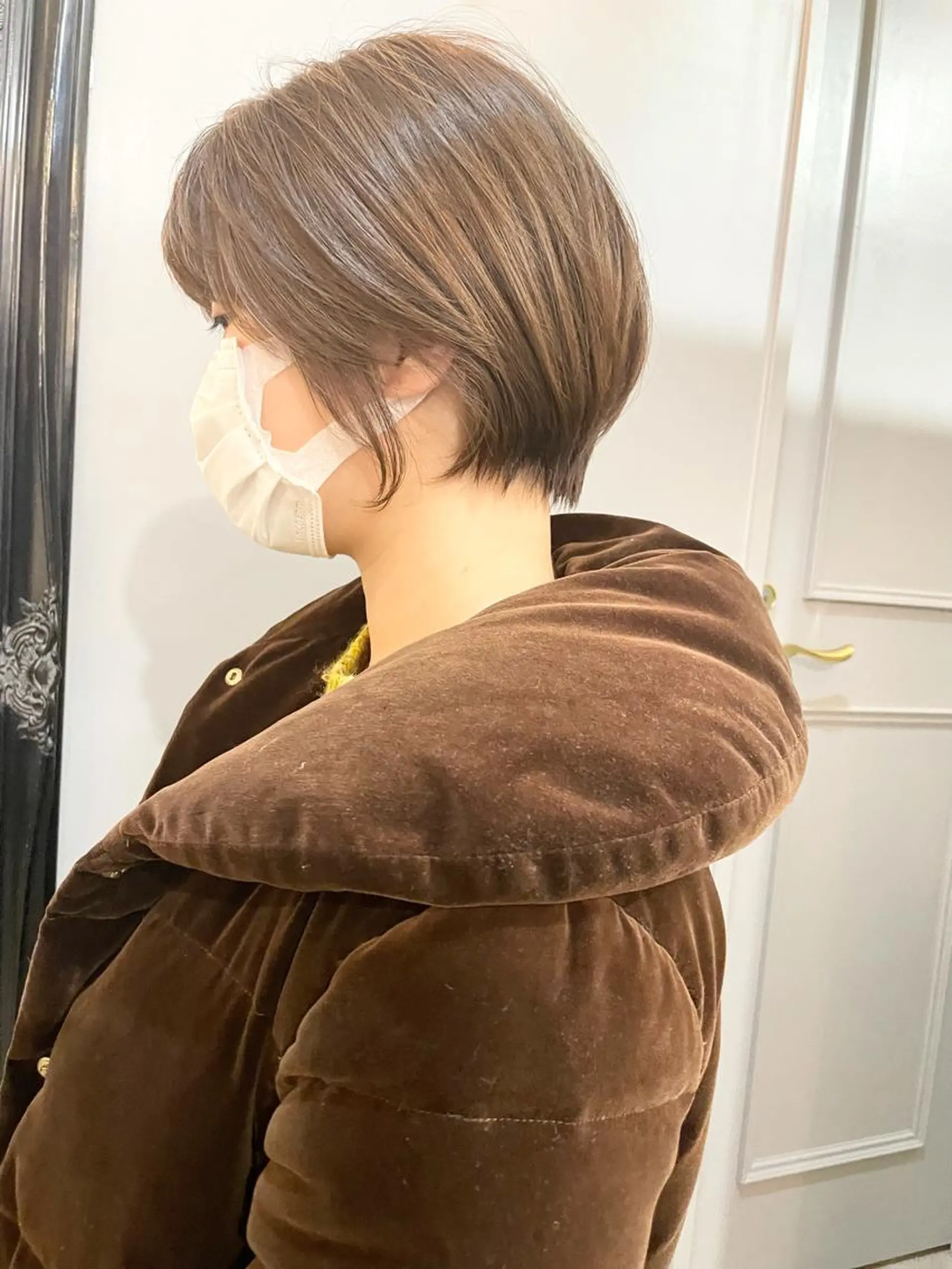 ショート カラー 切りっぱなしボブ ショートボブ ハンサムショート 丸みショート イヤリングカラー カット ヘアカラー トリートメント ショートボブ髪質改善 縮毛矯正のプロ山道潤のヘアスタイル