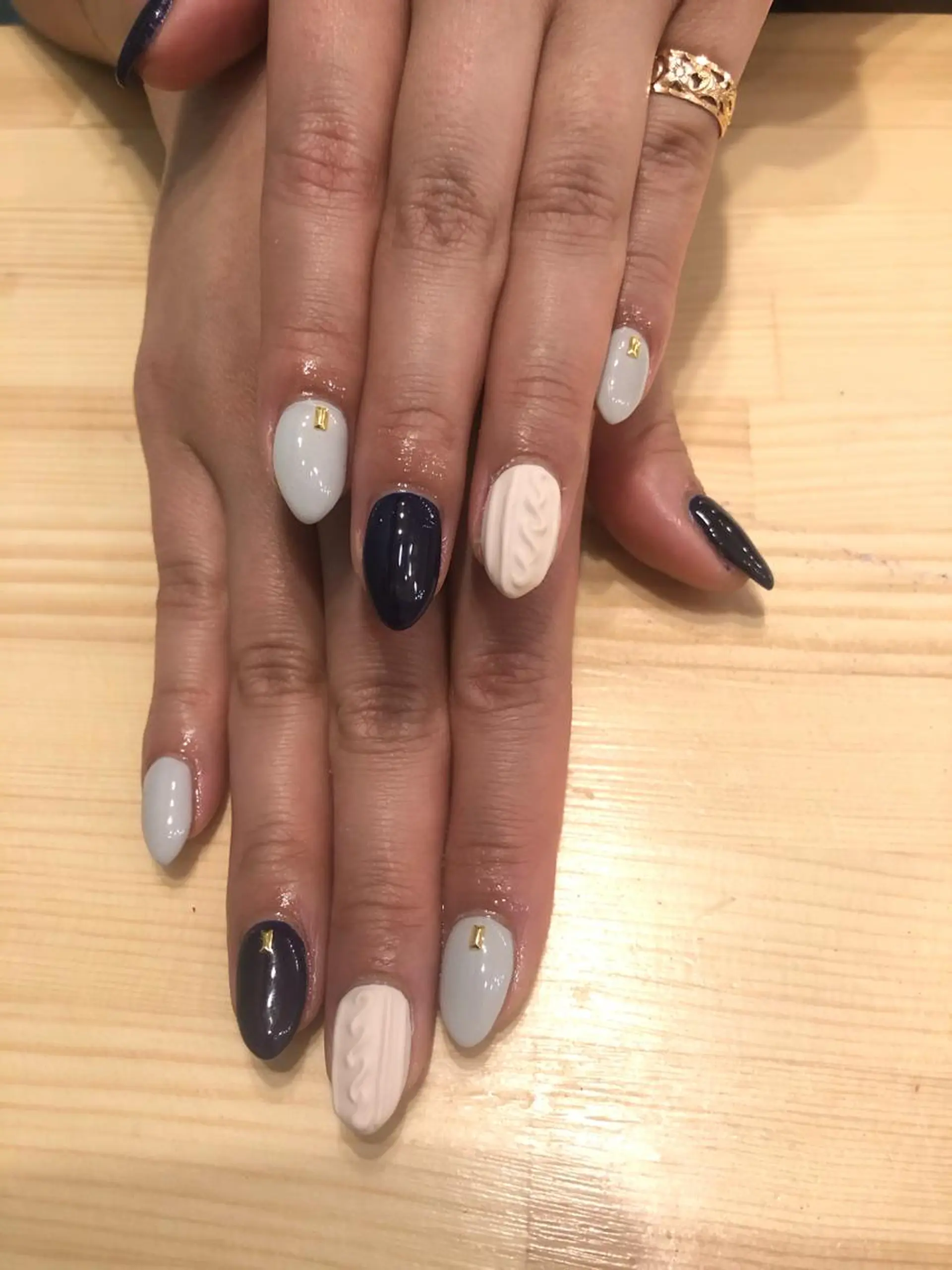 ネイル ハンドネイル NAIL Alaia 𓇼のネイルデザイン