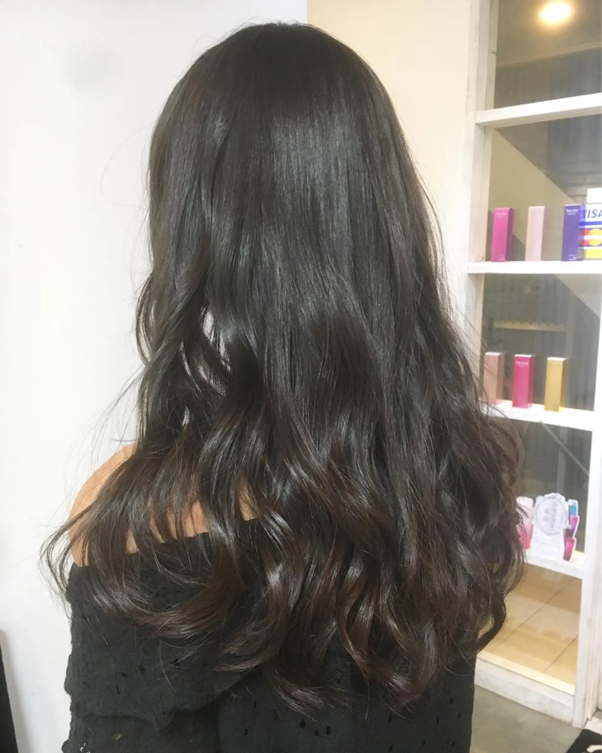 ロング カラー 榎園 由美のヘアスタイル