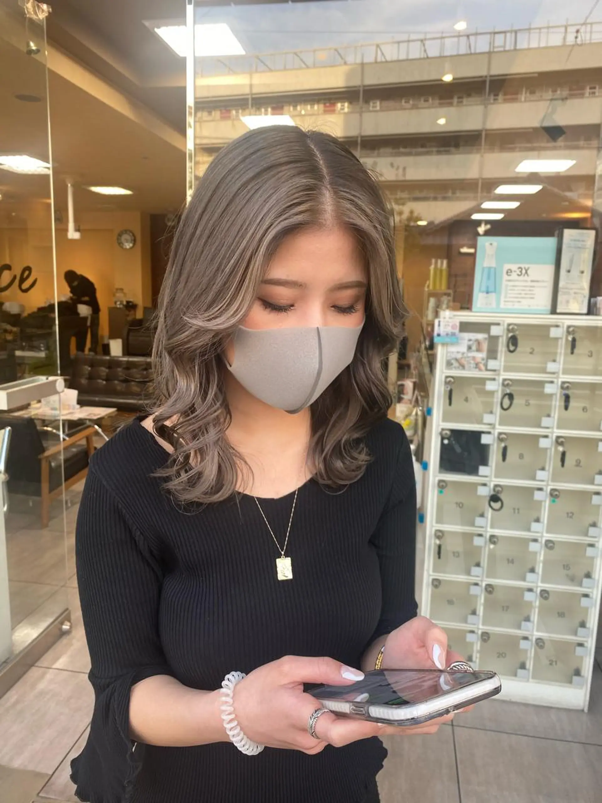 ミディアム カラー ヘアアレンジ カット トリートメント 川上 麻梨阿のヘアスタイル
