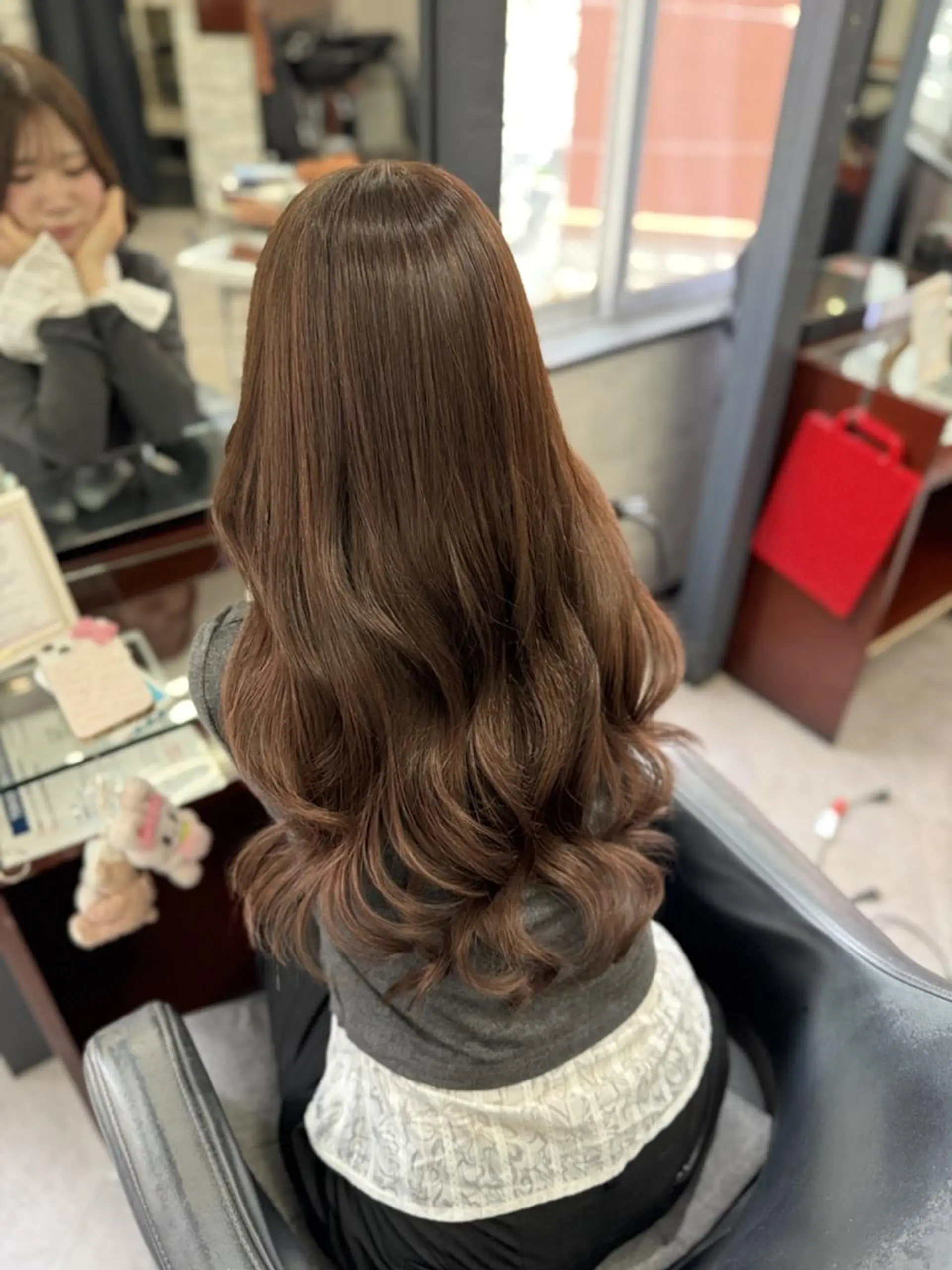 ロング ヘアカラー エクステ 💎馴染むエクステ× 縮毛矯正TOMO💎のヘアスタイル