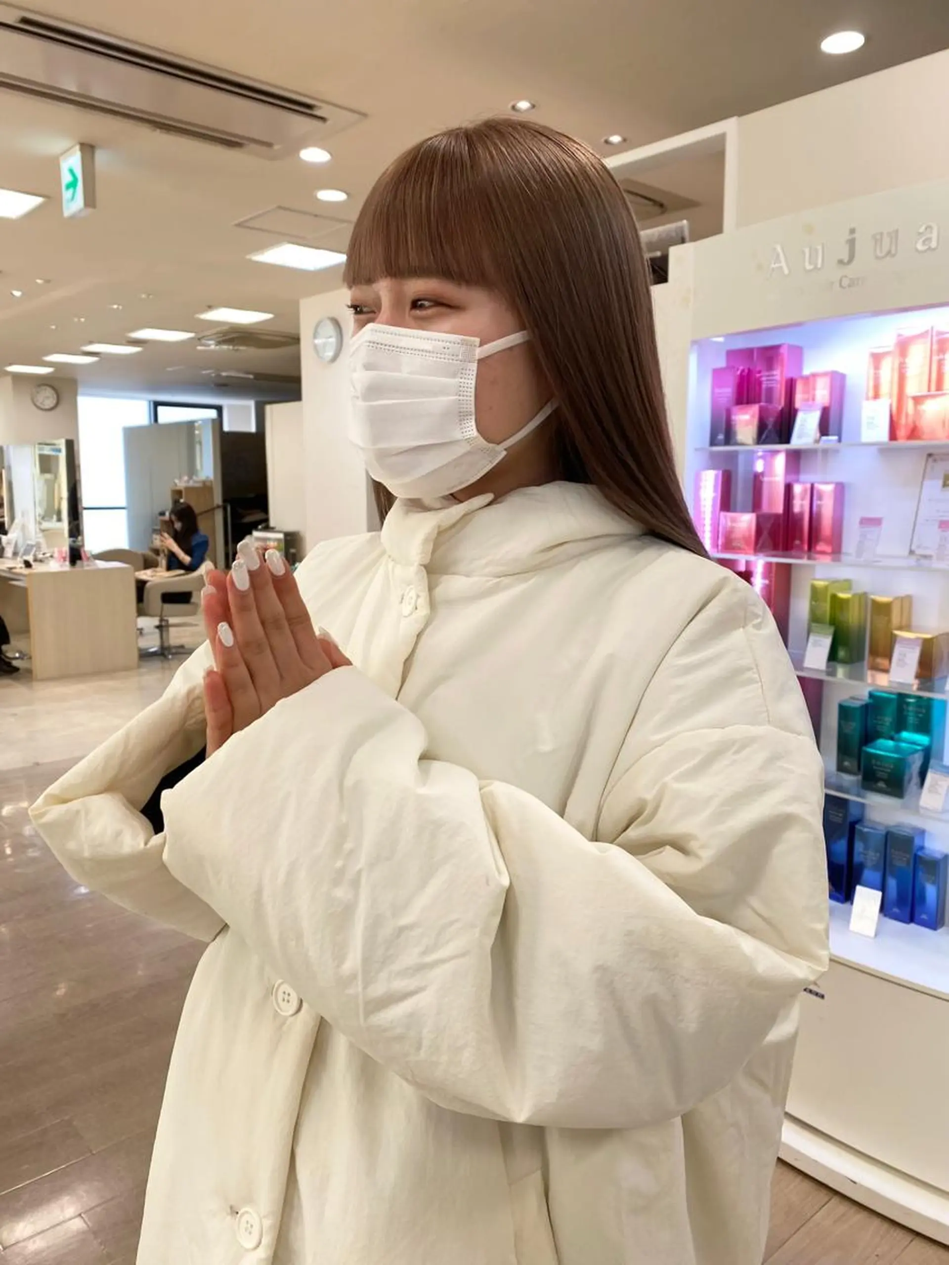 ロング カラー ベージュカラー 透明感カラー ハイトーンカラー ハイトーンベージュ ミルクティーベージュ ヘアカラー レイヤー/ウルフ🤎 mayo.のヘアスタイル