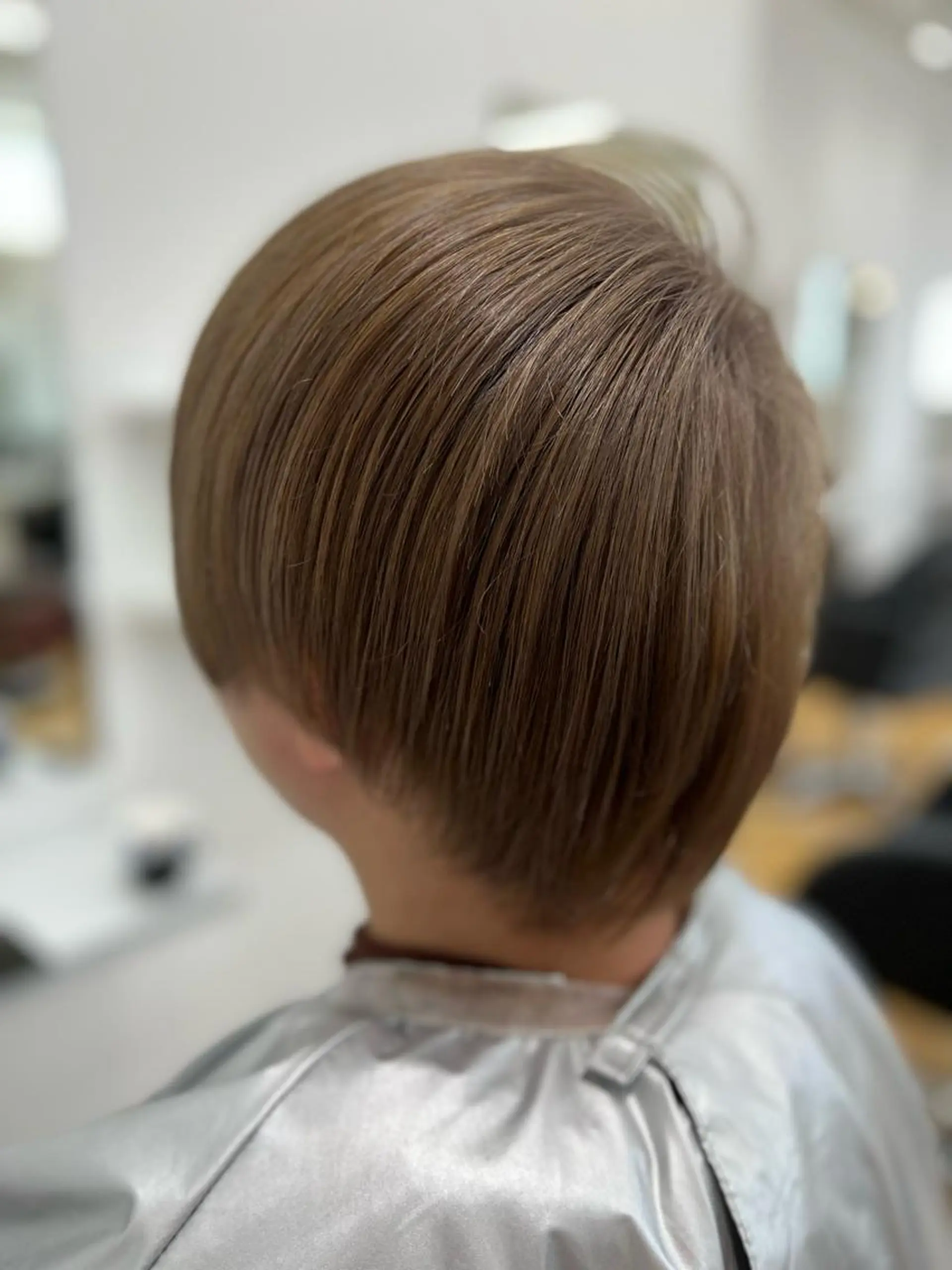 ショート カラー 前髪カット無料🎉 髪質改善✨影山湧市のヘアスタイル