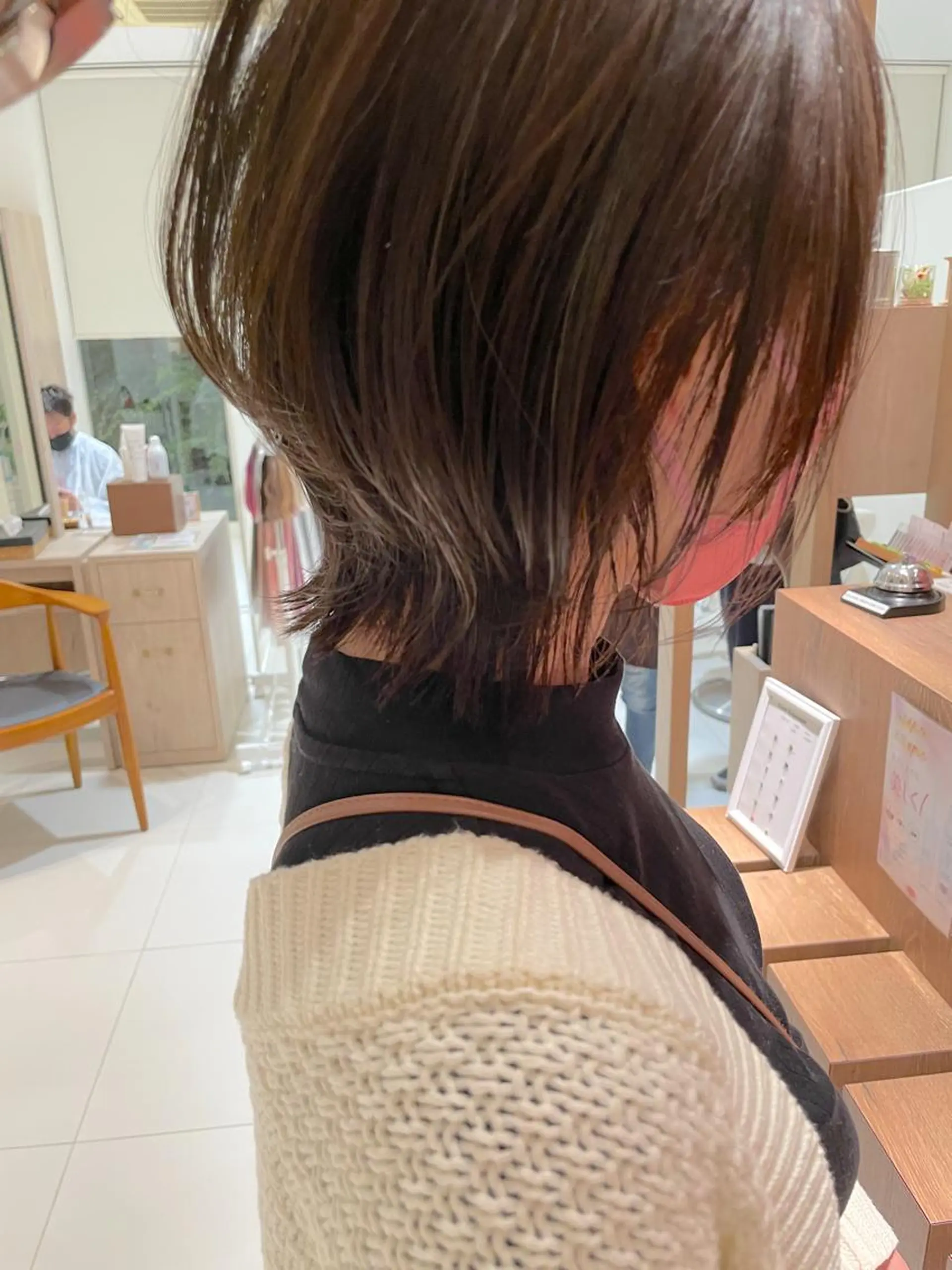 ミディアム カラー ショートボブ ボブ くびれヘア 鶴岡で縮毛矯正なら お任せ！ハヤシナオミのヘアスタイル