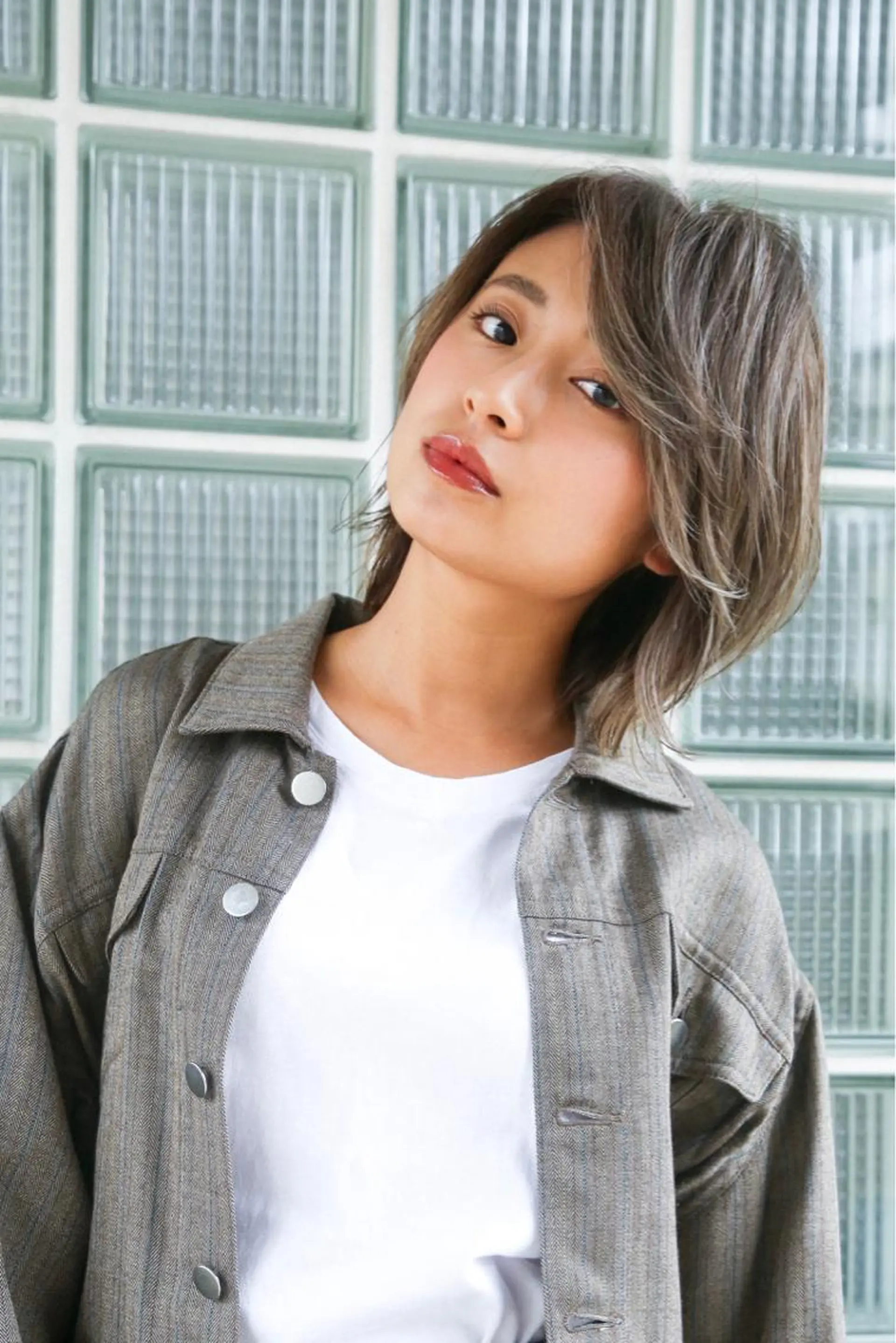 ミディアム カラー バレイヤージュ グレージュ ハイライトカラー ハイライト レイヤーカット 🌕ホンブ ユウイチ【代表】🌕のヘアスタイル
