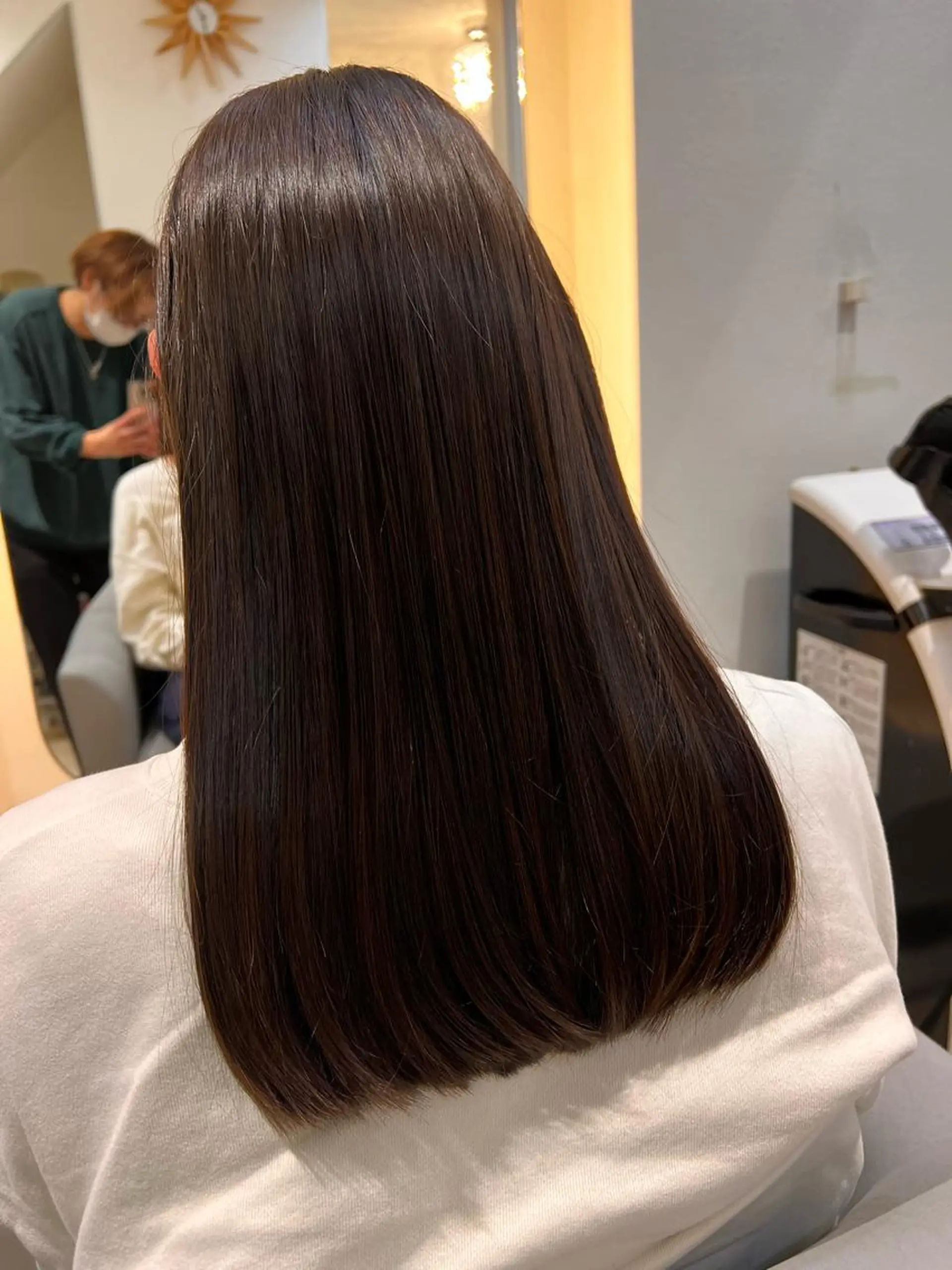 ミディアム カラー パーマ ヘアアレンジ メンズ キッズ ネイル マツエク・マツパ アイブロウ 堀井 凌平のヘアスタイル