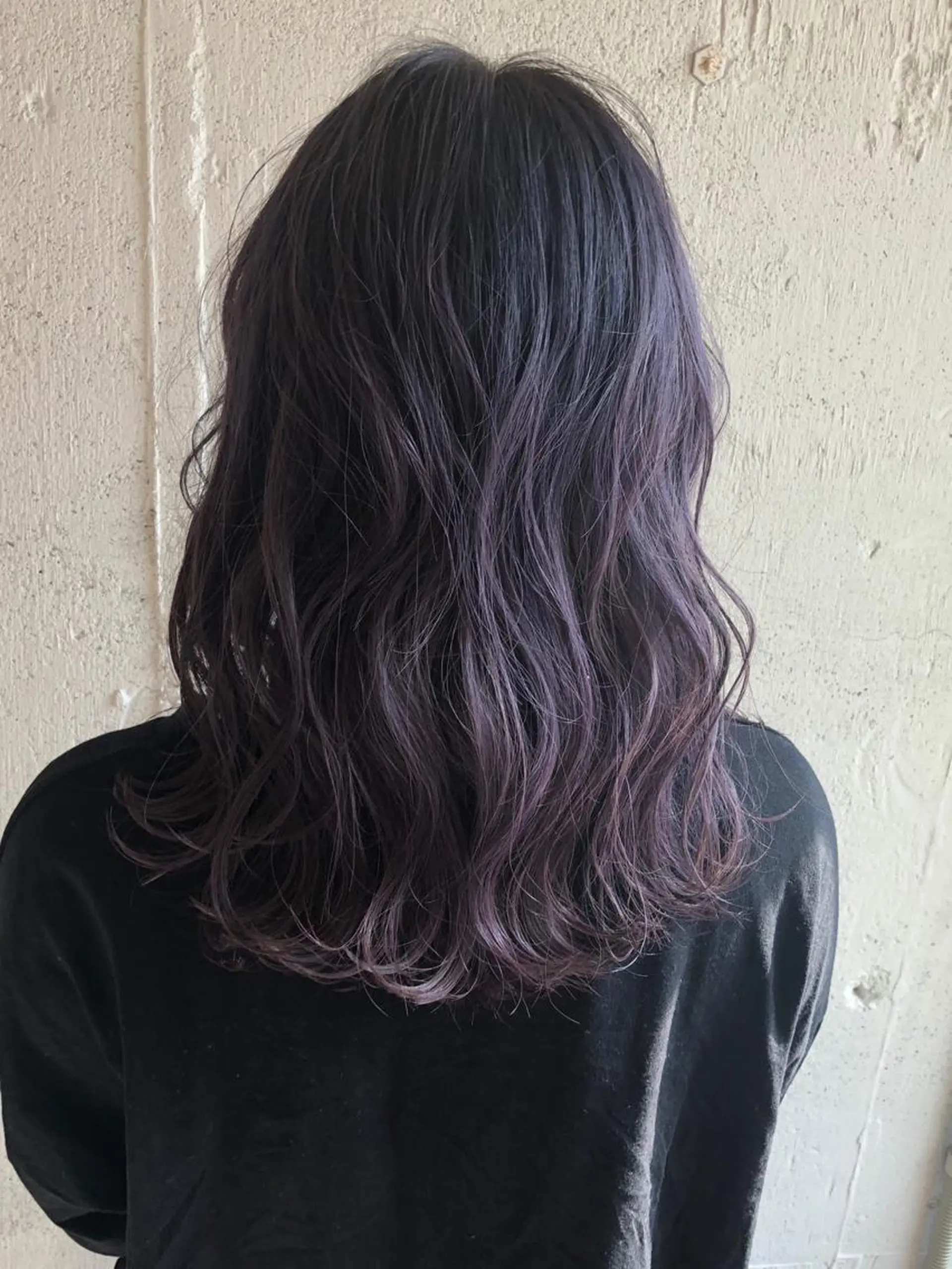 セミロング フジサキ ケンのヘアスタイル